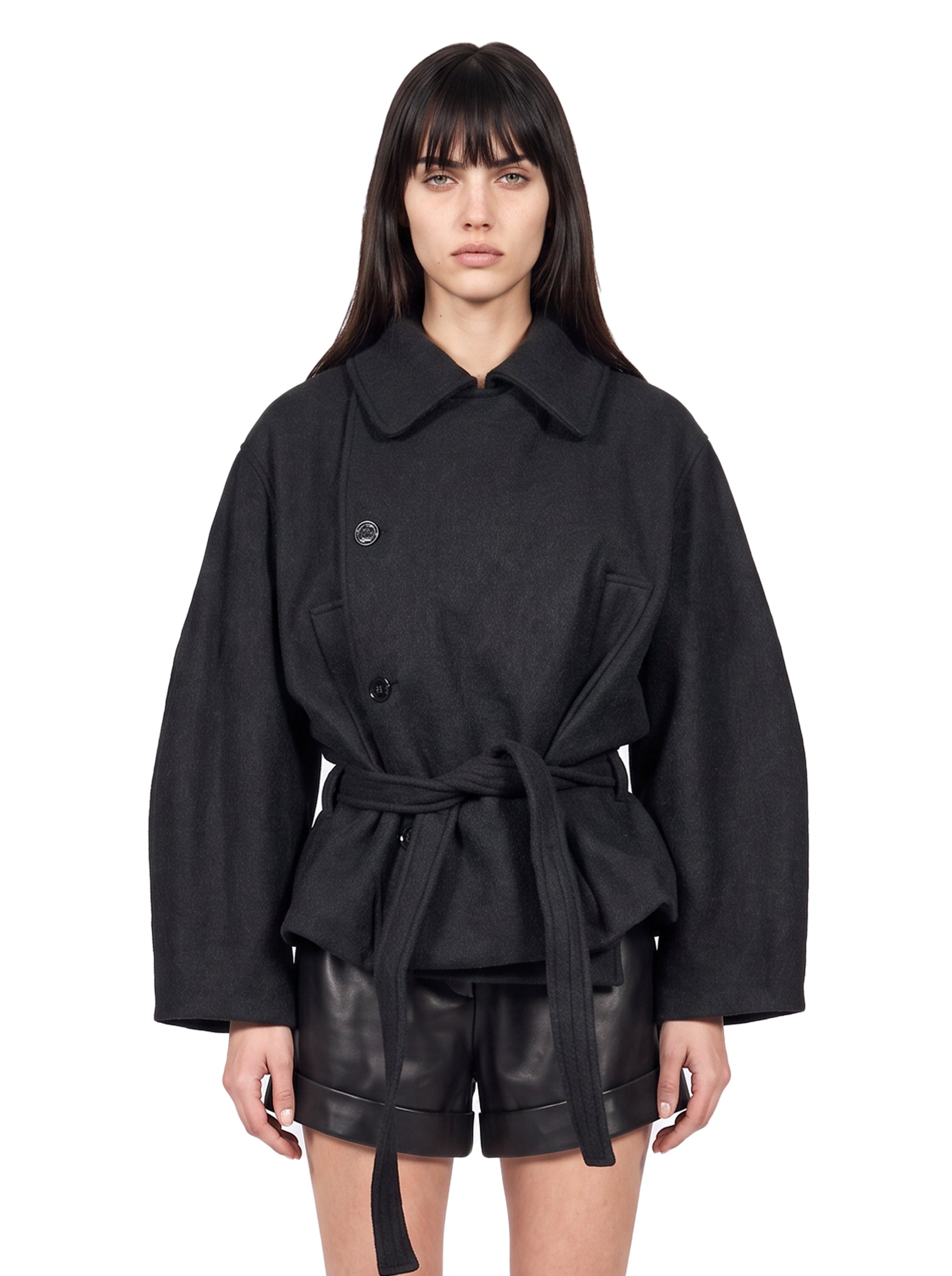 Cappotto corto avvolgente in nero 