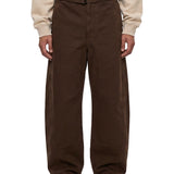 Jeans a gamba ampia con cintura in marrone 