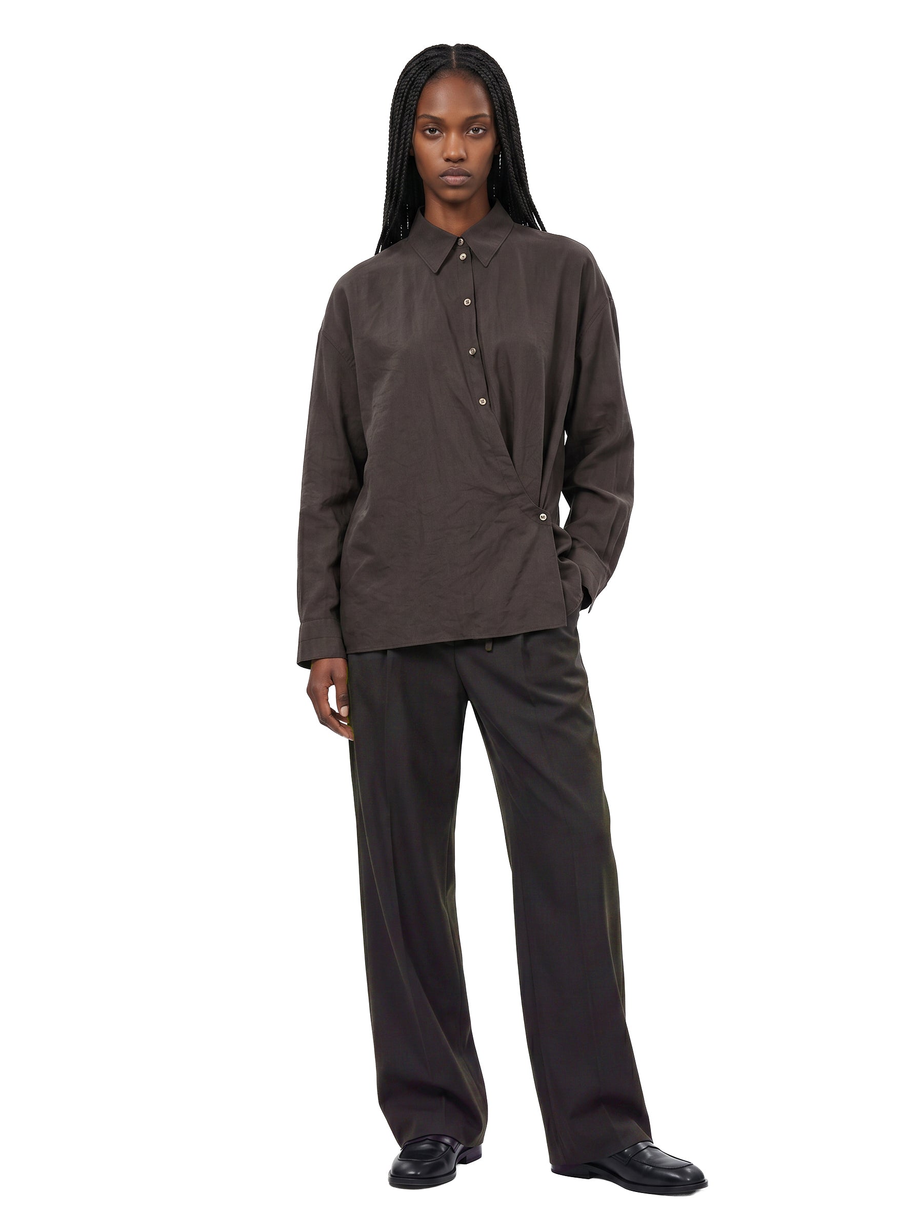 Camicia con design asimmetrico in marrone 
