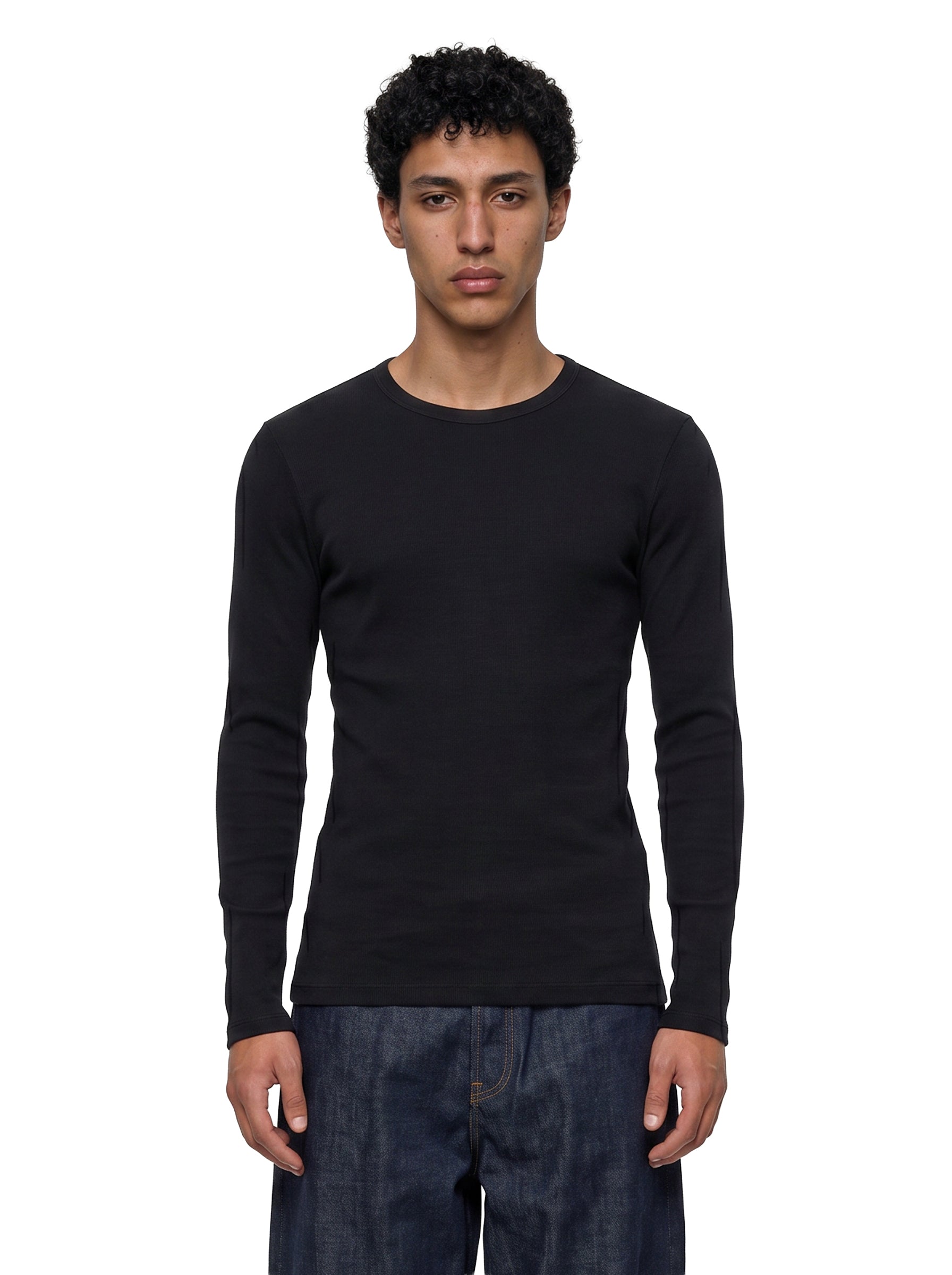 T-shirt a maniche lunghe in nero 