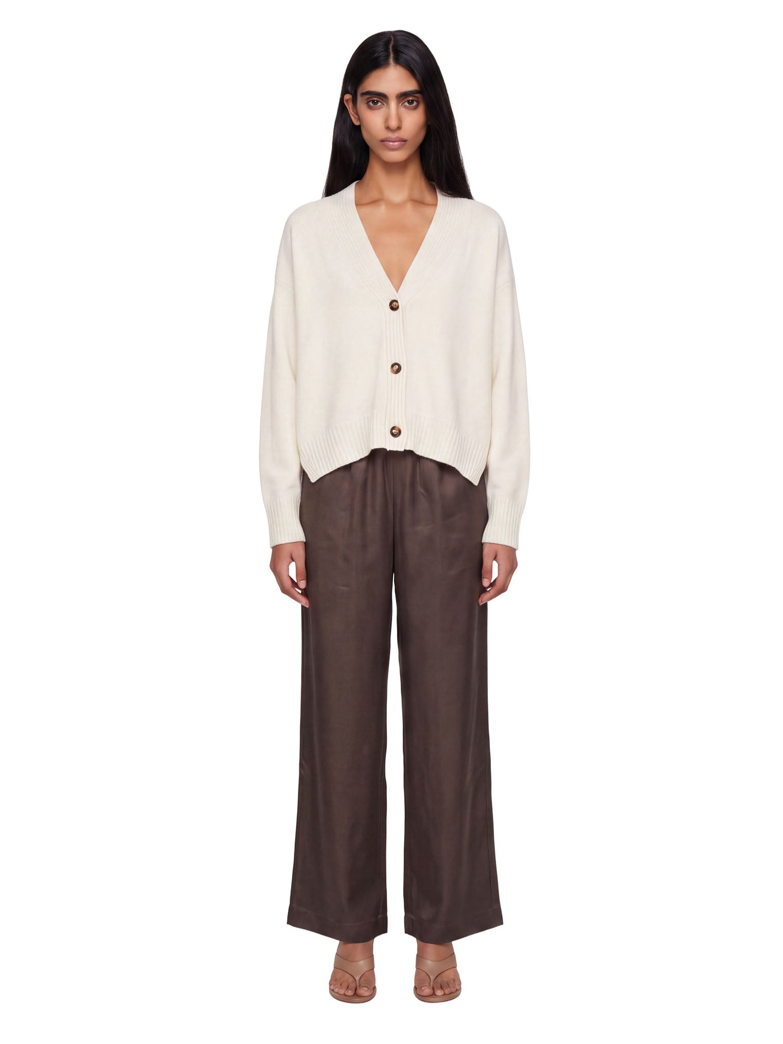 Pantaloni a gamba larga Alera in twill di seta in marrone 