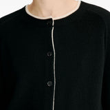 Cardigan nicola con bordi a contrasto in nero 