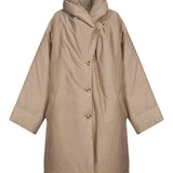 Cappotto imbottito a collo alto in beige 