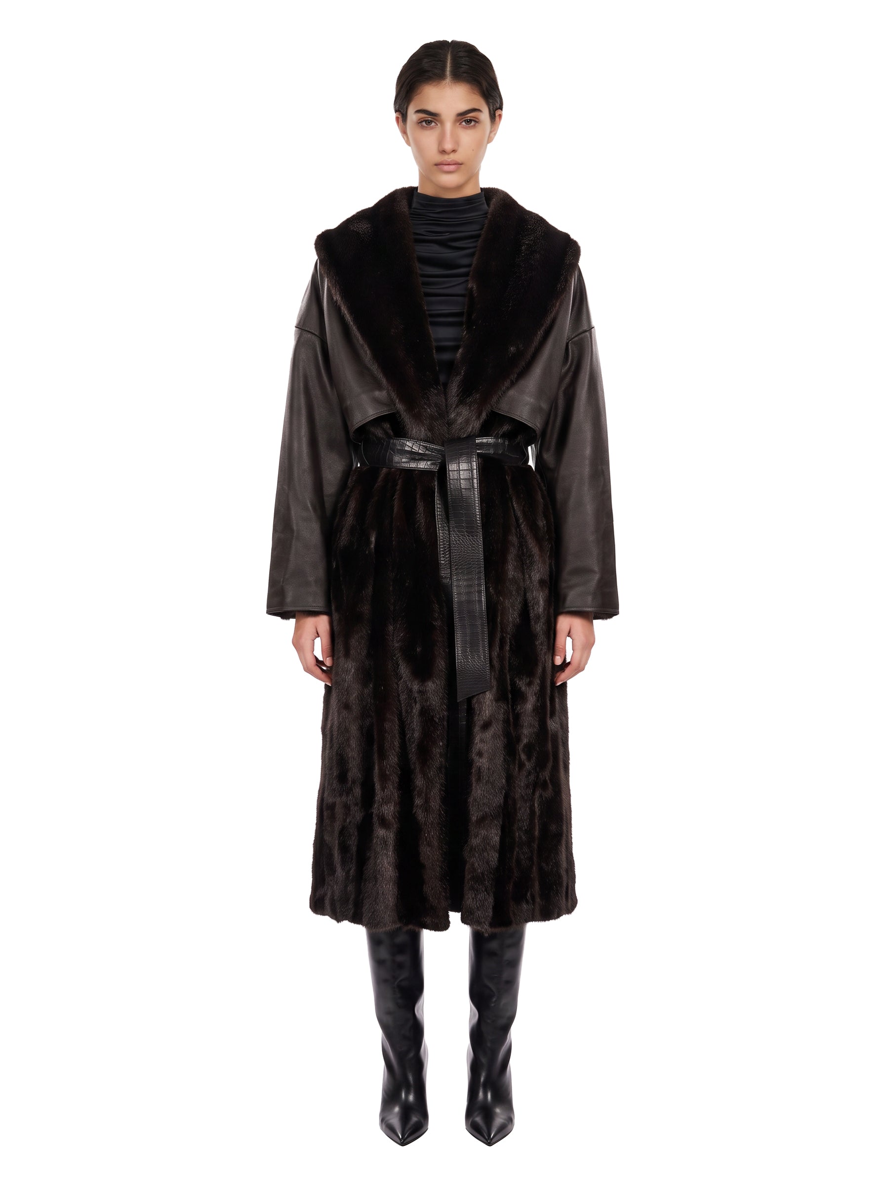 Cappotto in pelle con dettagli in pelliccia in marrone 