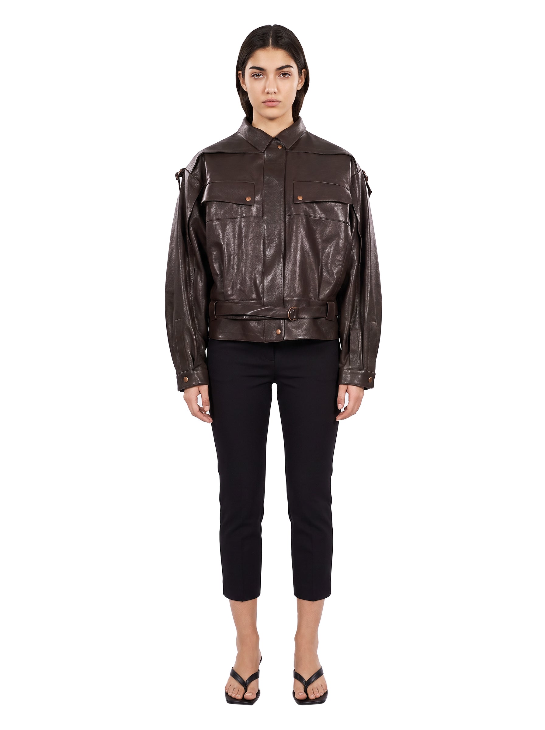 Giacca in pelle con cintura in marrone 