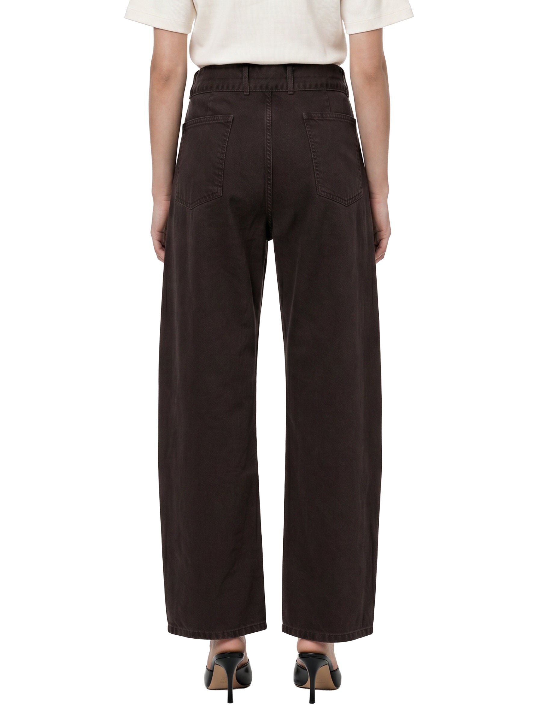 Jeans a vita alta con cintura in marrone 