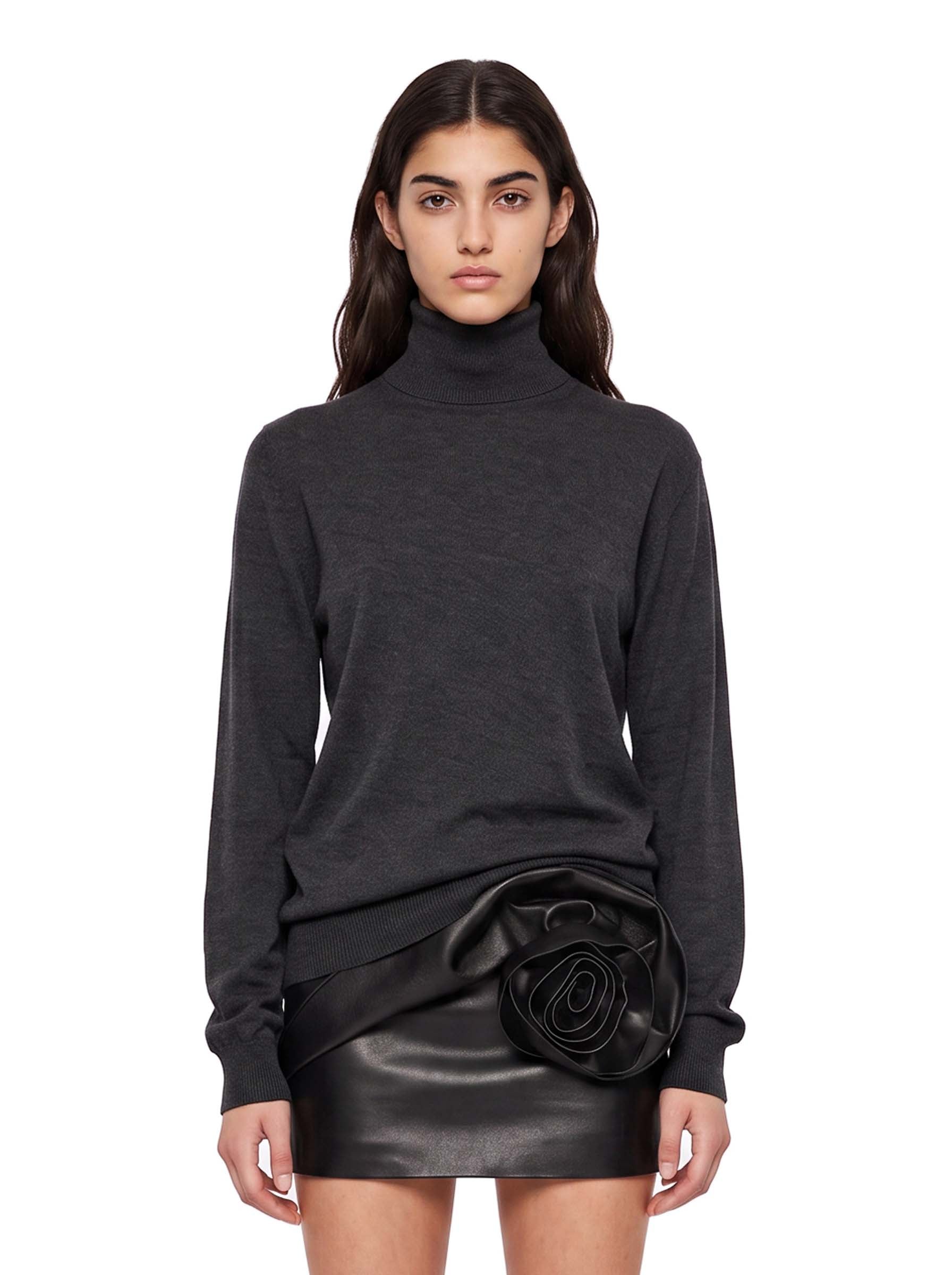 Maglione a collo alto in lana in grigio 