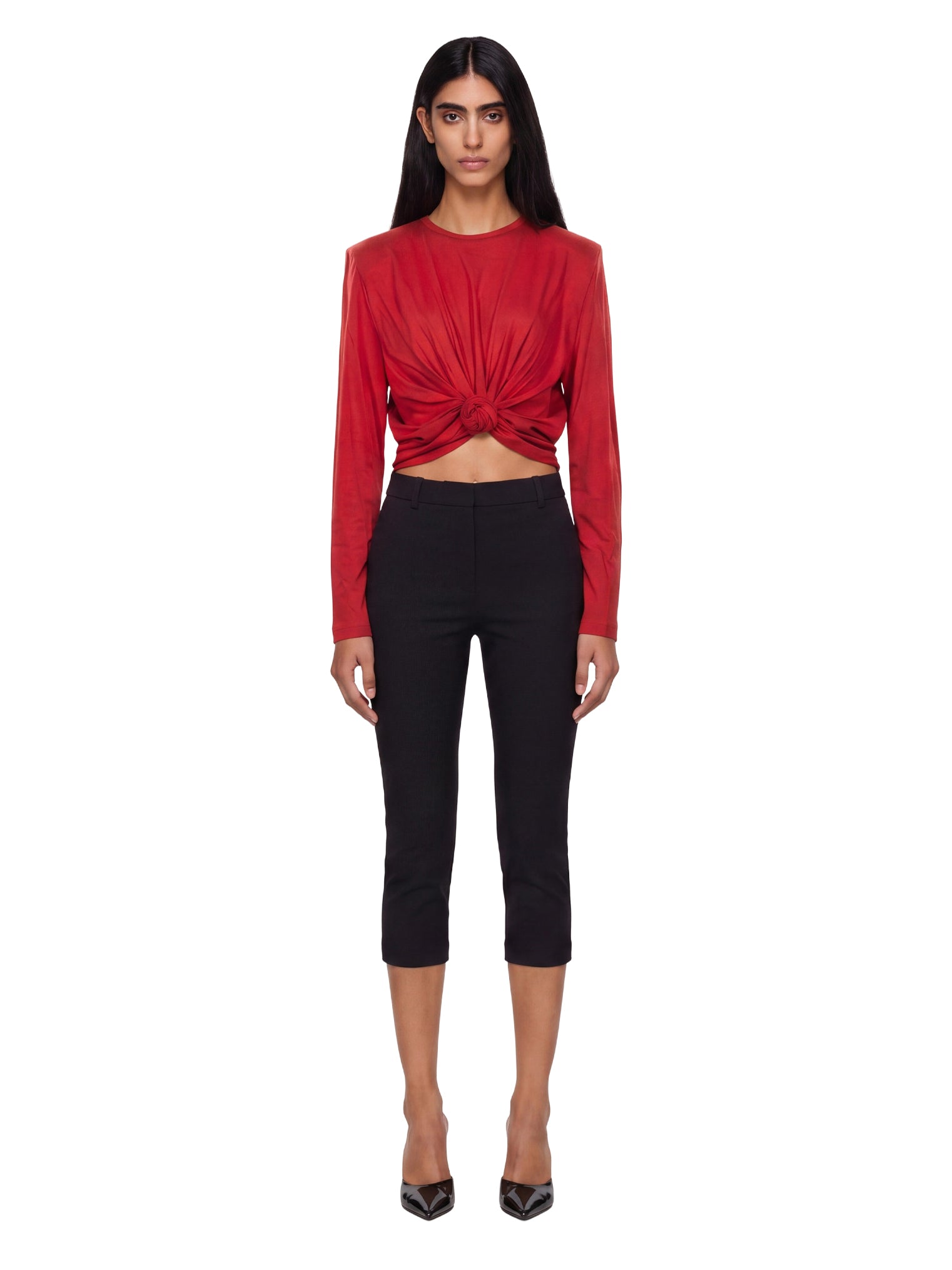 Top a maniche lunghe con nodo in rosso 