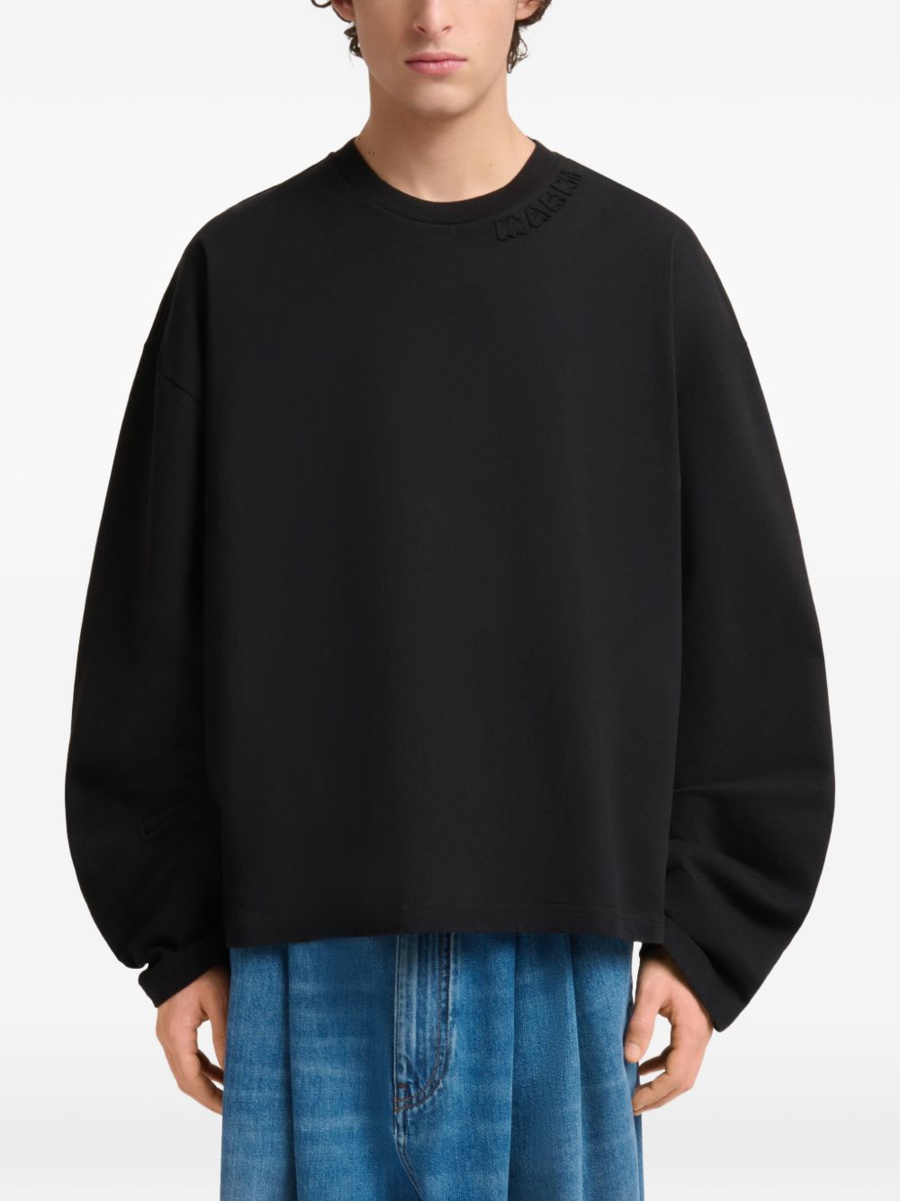 T-shirt a maniche lunghe in nero 