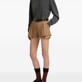 Shorts in lana con fodera a vista in marrone 