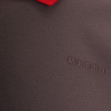 Polo con colletto a contrasto in marrone e rosso 
