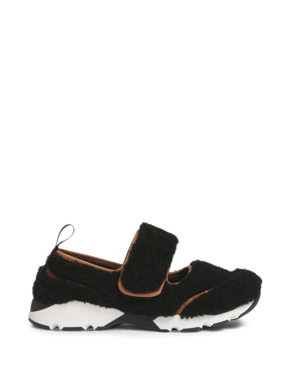 Sneakers in shearling in nero 
