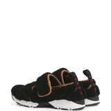 Sneakers in shearling in nero 