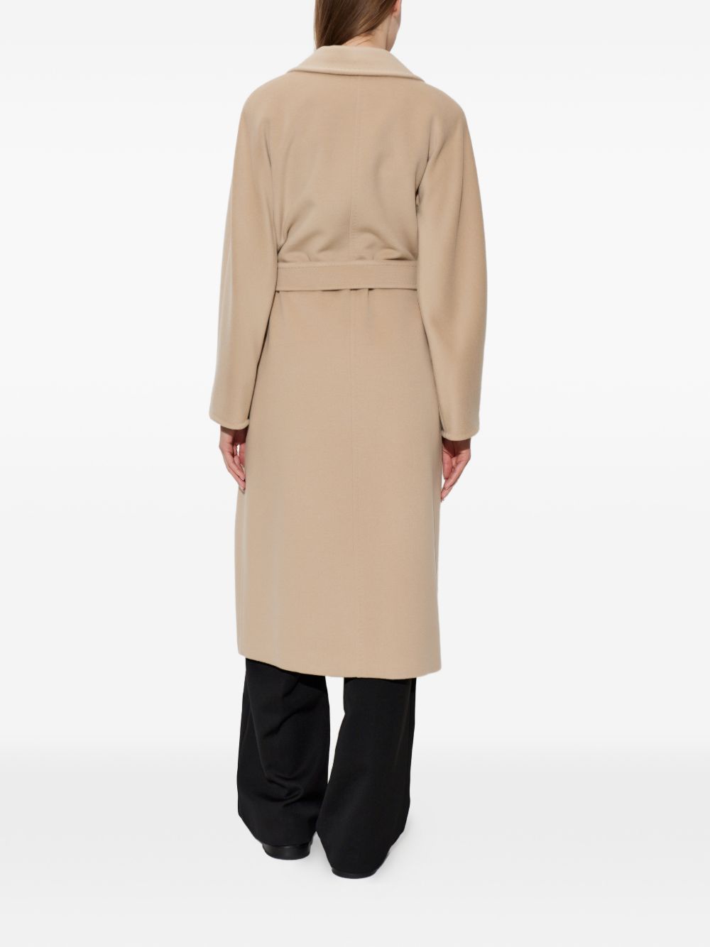 Cappotto doppippetto con cintura madame in beige 