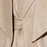 Cappotto corto con scollo a scialle detto in beige 
