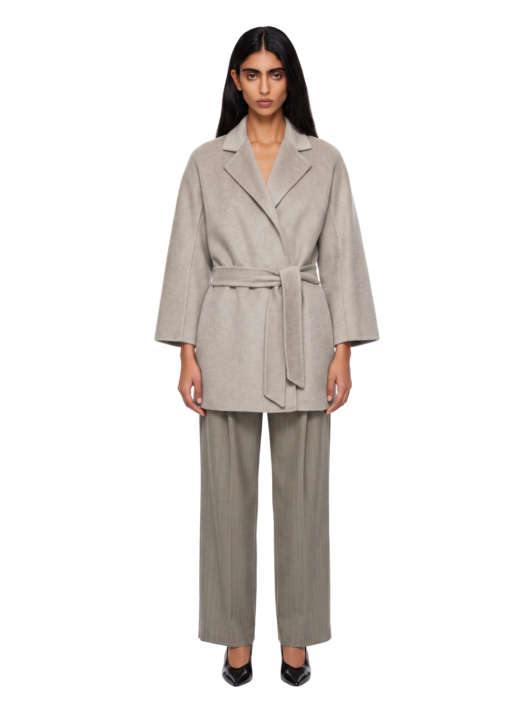 Cappotto corto Detto a scialle in beige 