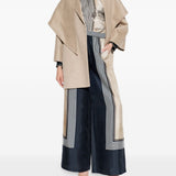 Cappotto corto con scollo a scialle detto in beige 