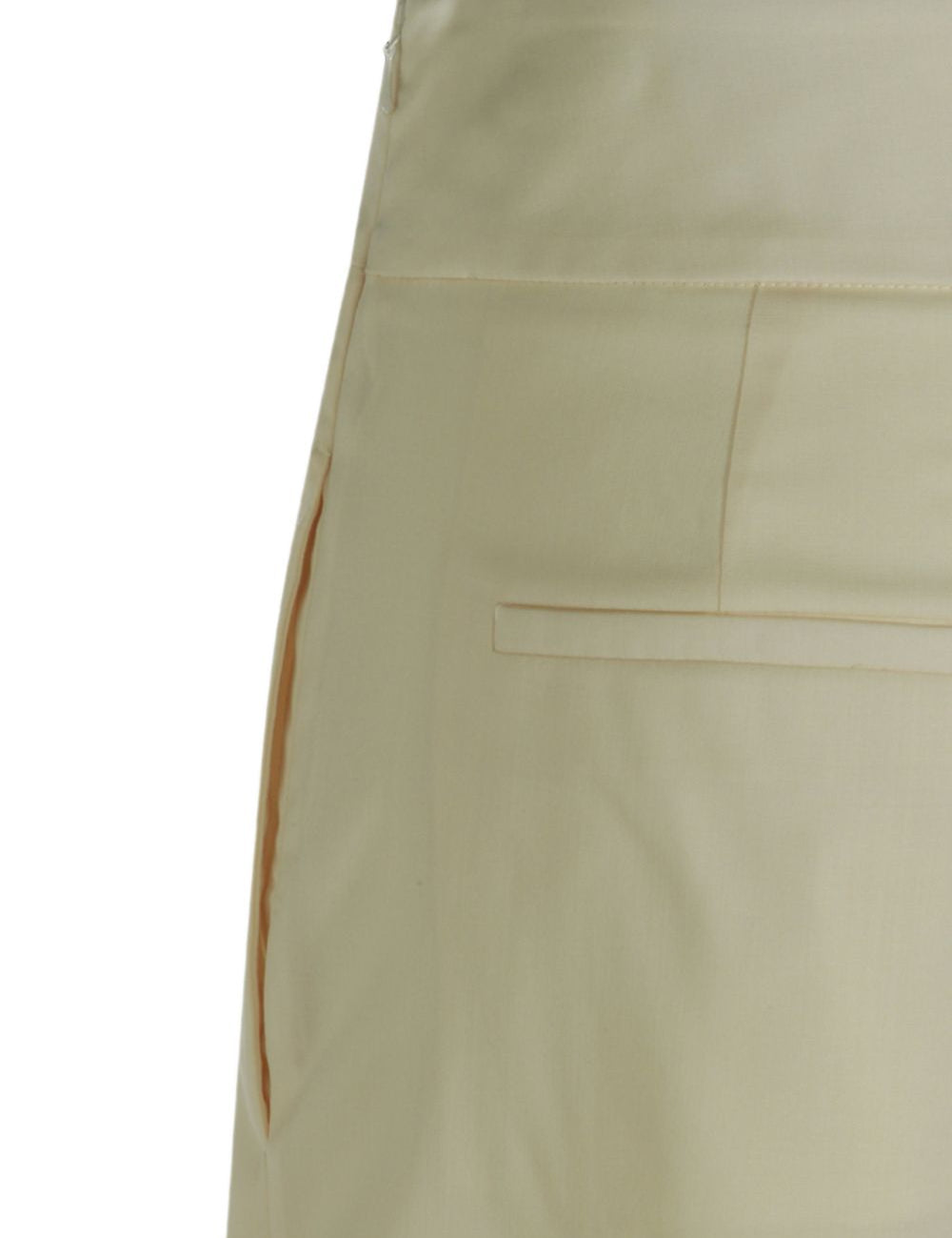 Shorts sartoriali con pieghe pittura in avorio 