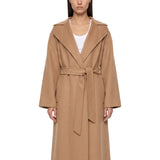 Cappotto Operoso in beige 