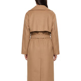 Cappotto Operoso in beige 