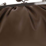 Clutch in pelle cubico in marrone 