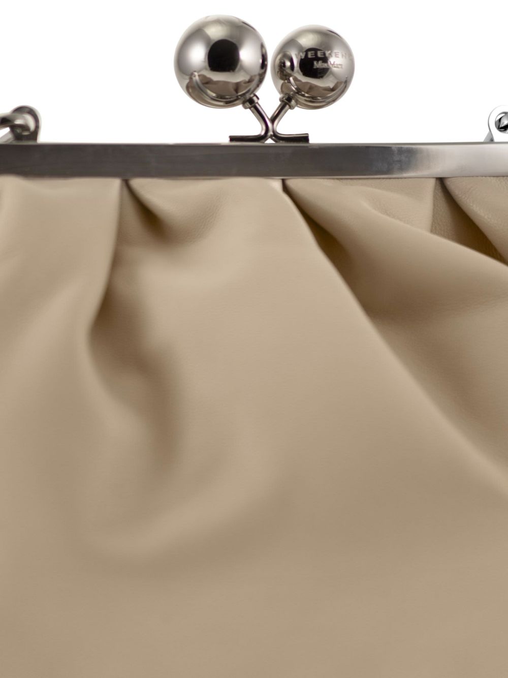 Clutch in pelle cubico in beige 
