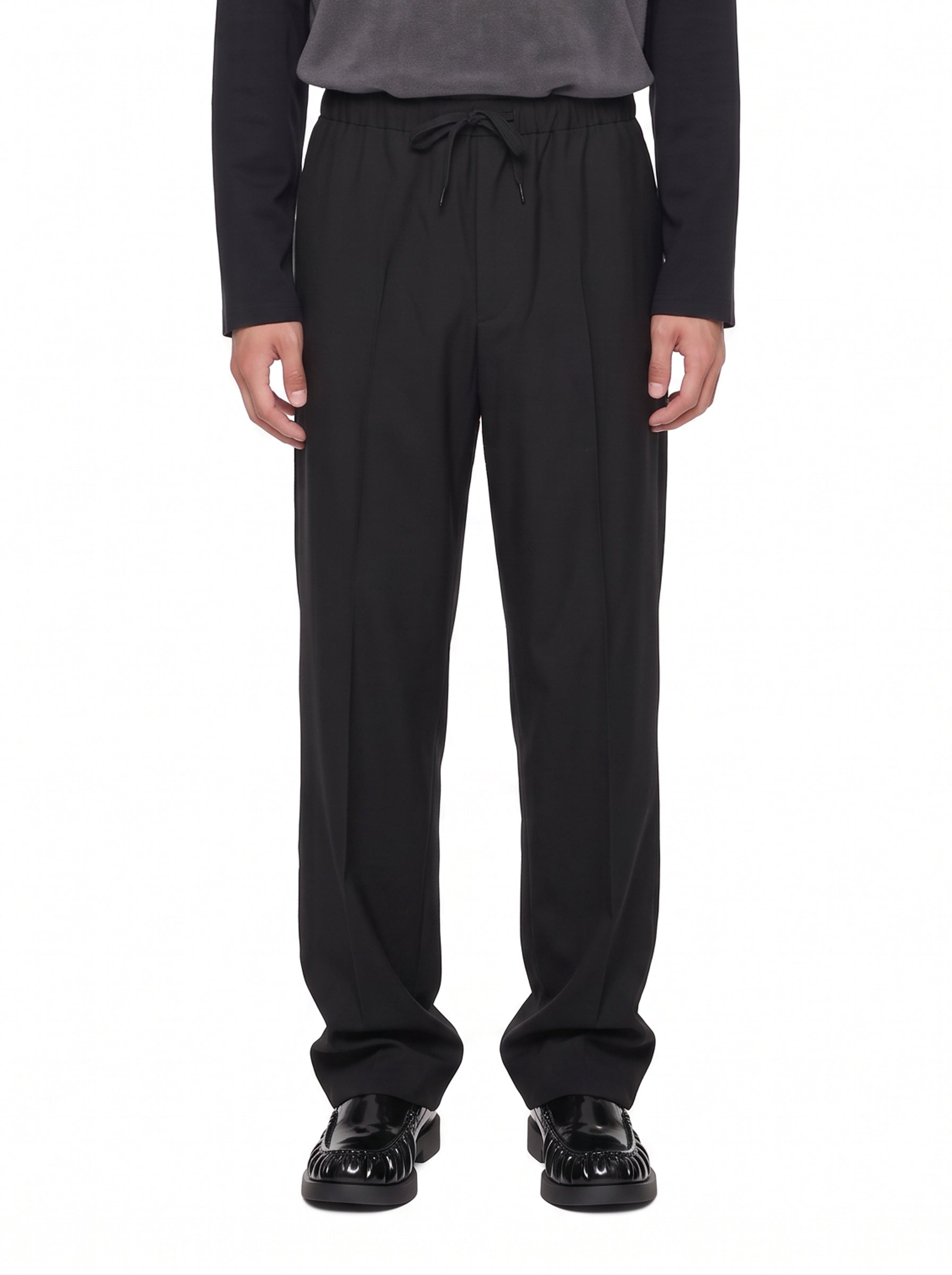 Pantaloni con coulisse in nero 