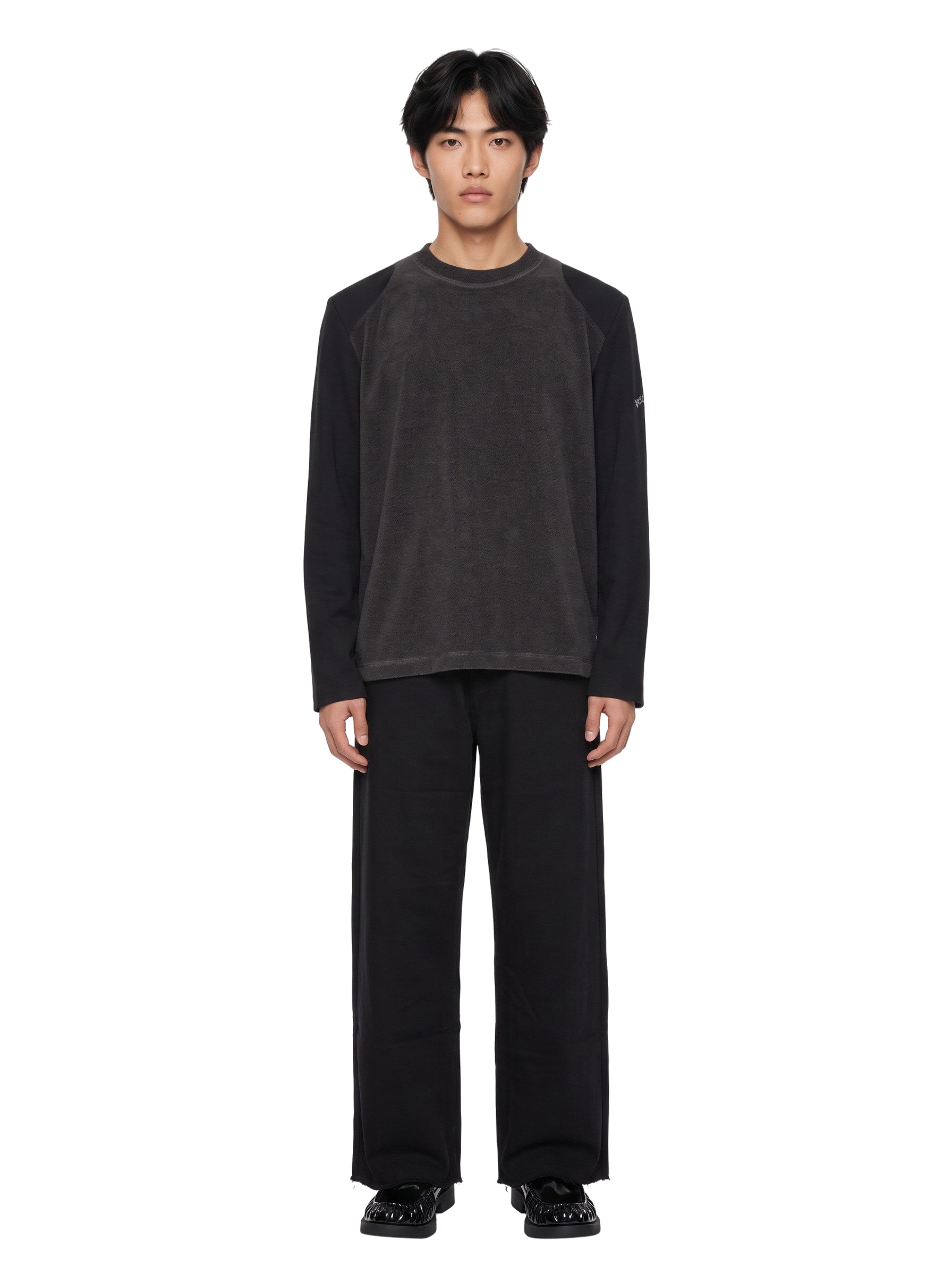 Maglia a maniche lunghe in nero 