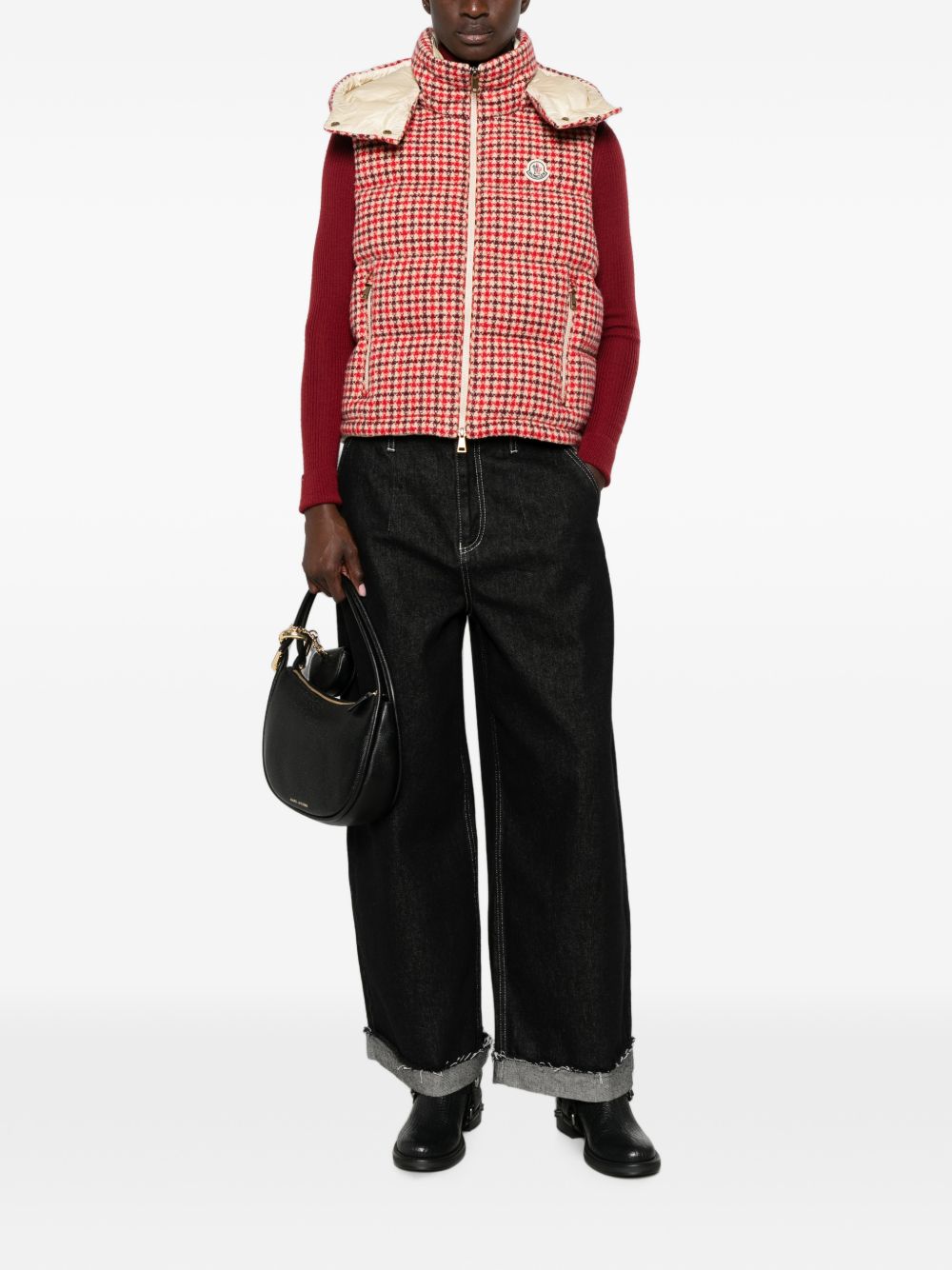 Gilet imbottito con motivo pied de poule in rosso 