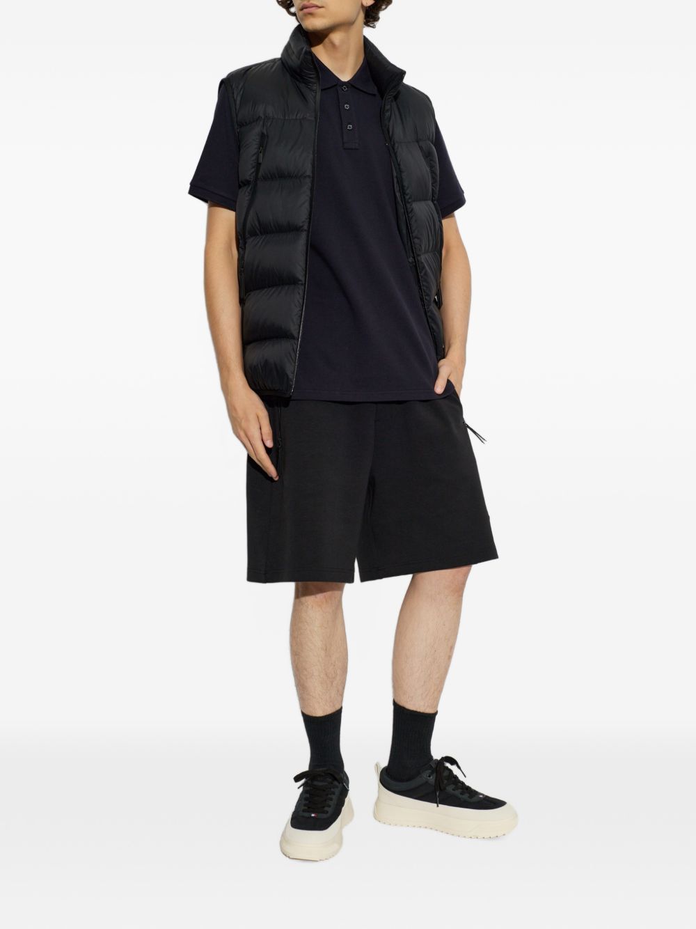 Polo con logo in blu 