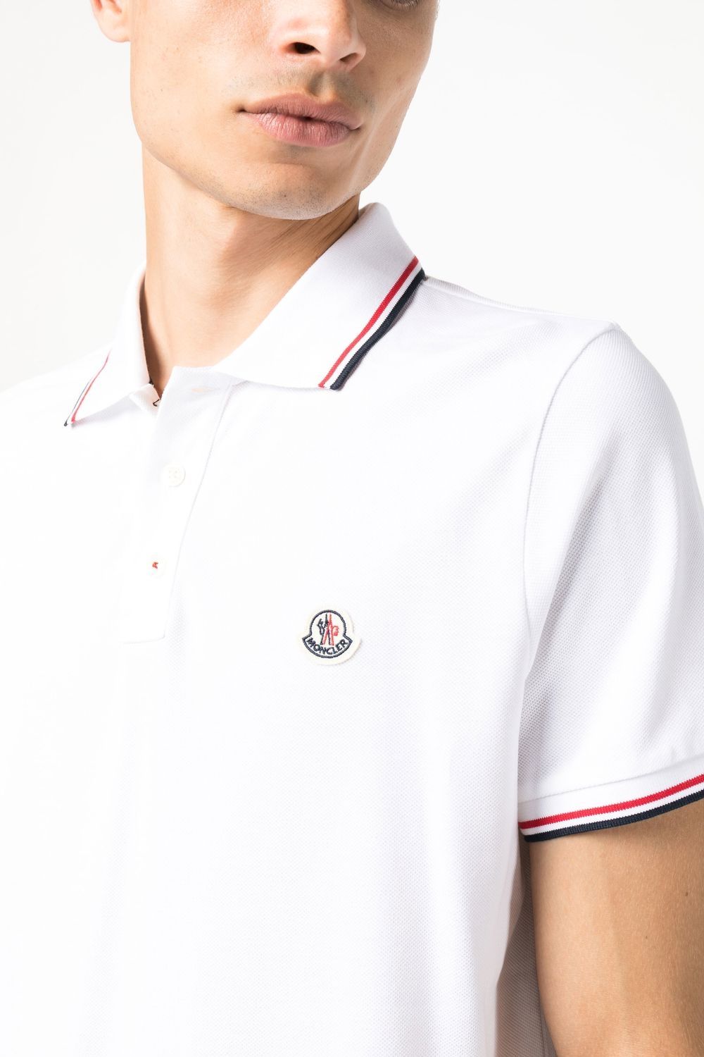 Polo con applicazione logo in bianco Moncler - uomo 