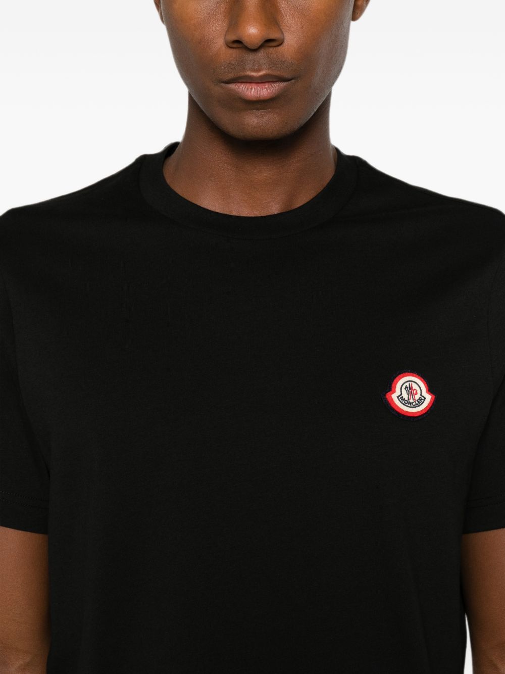 T-shirt a maniche corte con logo in nero 