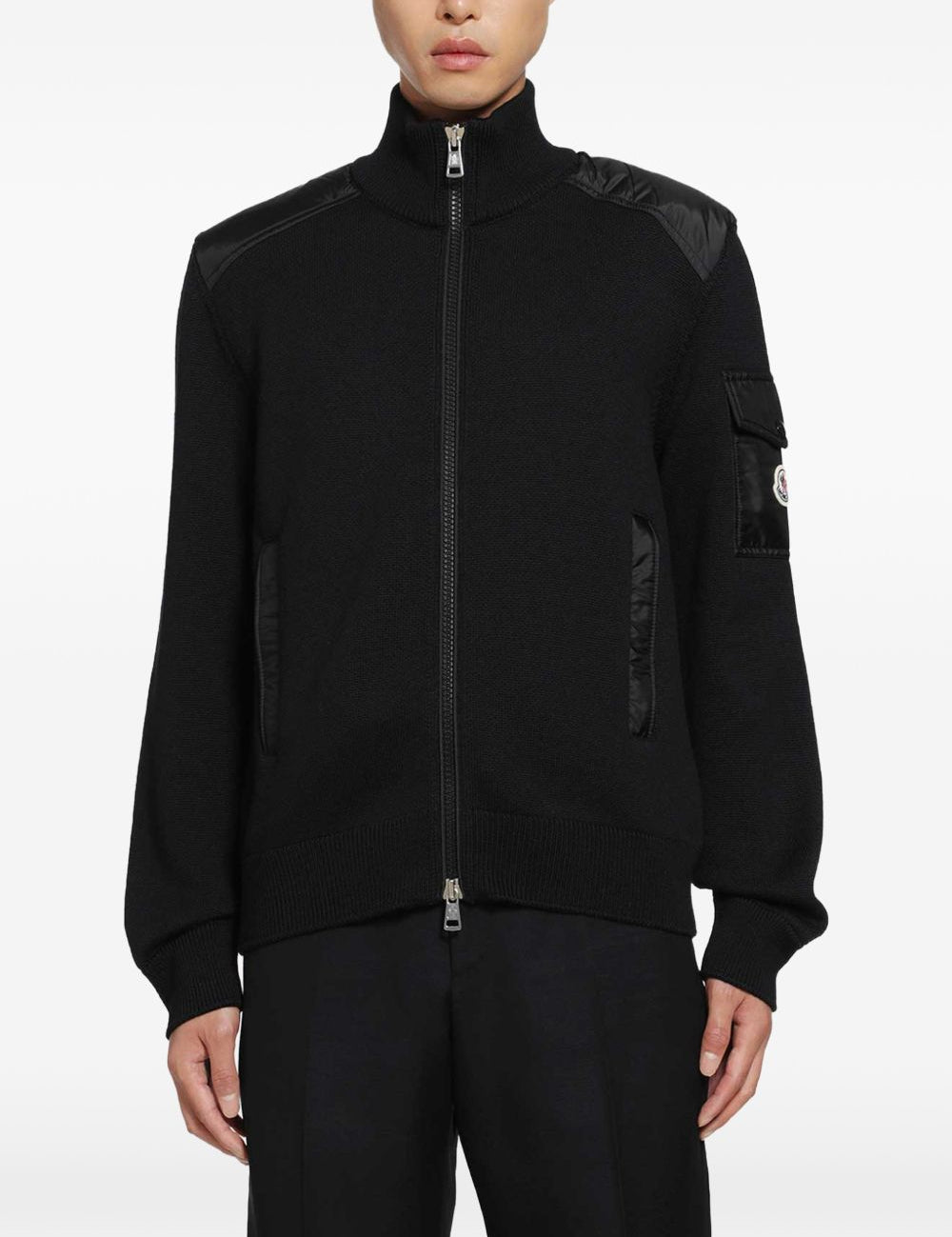 Cardigan a collo alto con zip in nero 