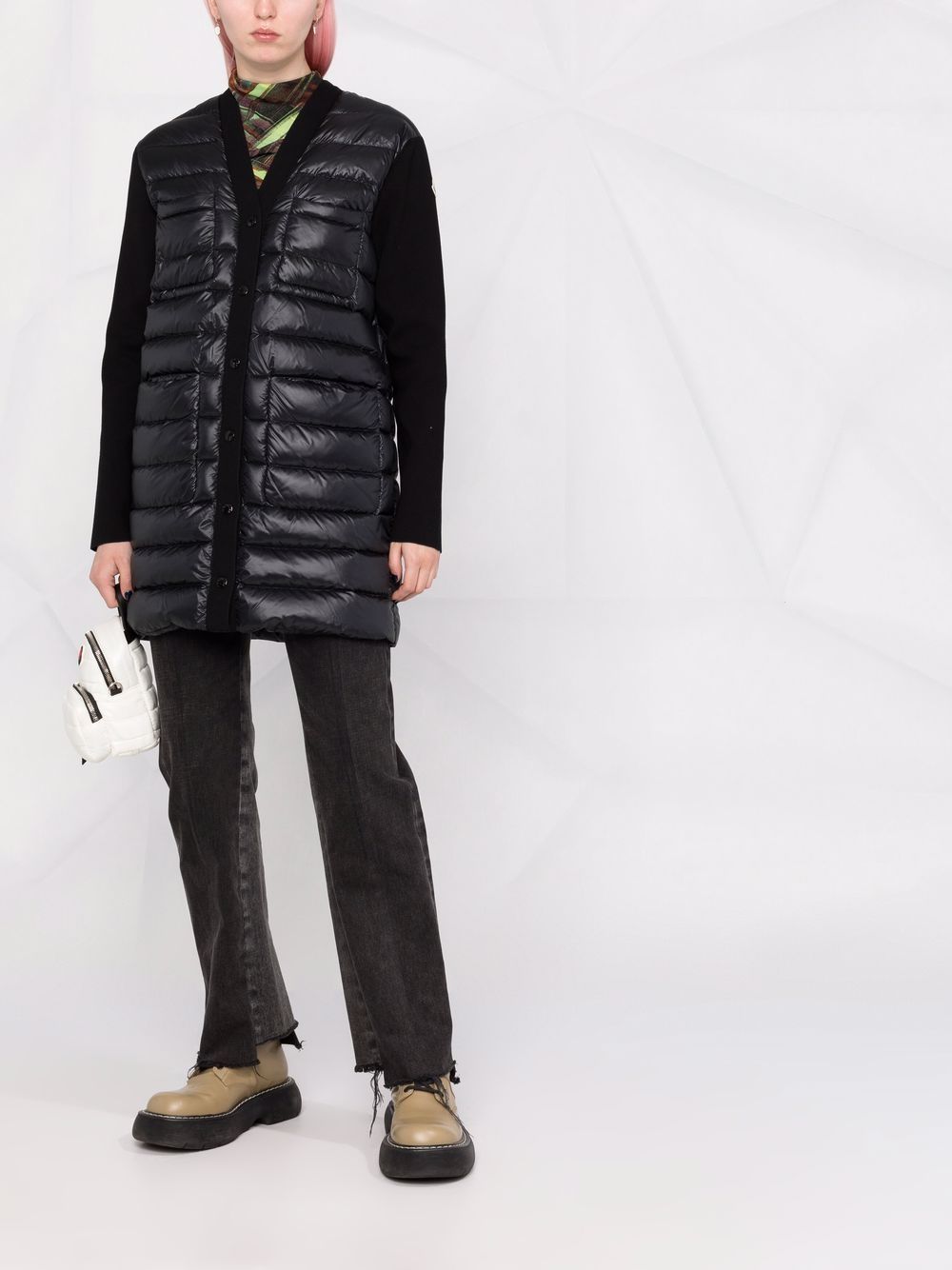Giacca imbottita con scollo a V in nero 