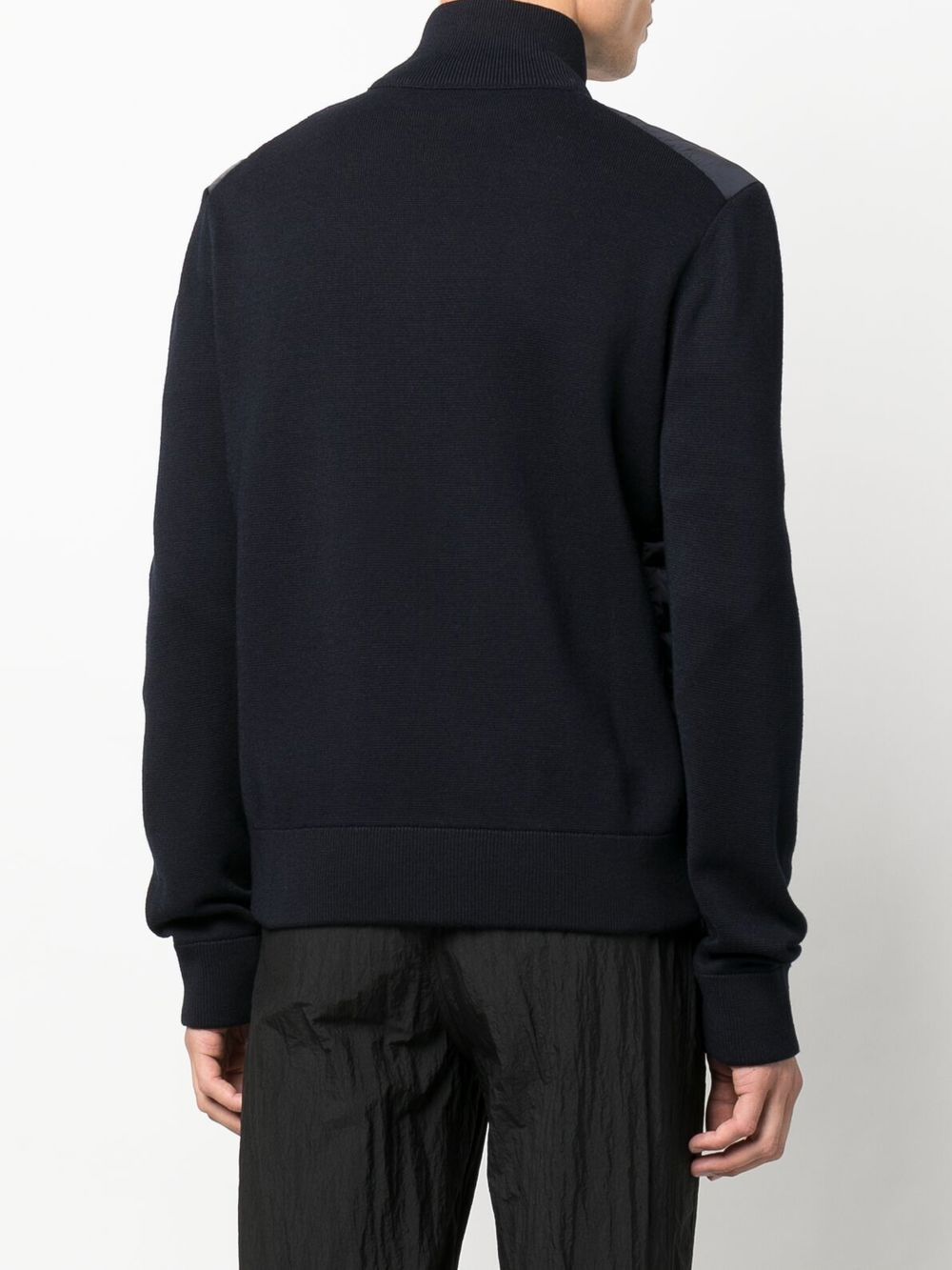 Cardigan imbottito con zip in blu 