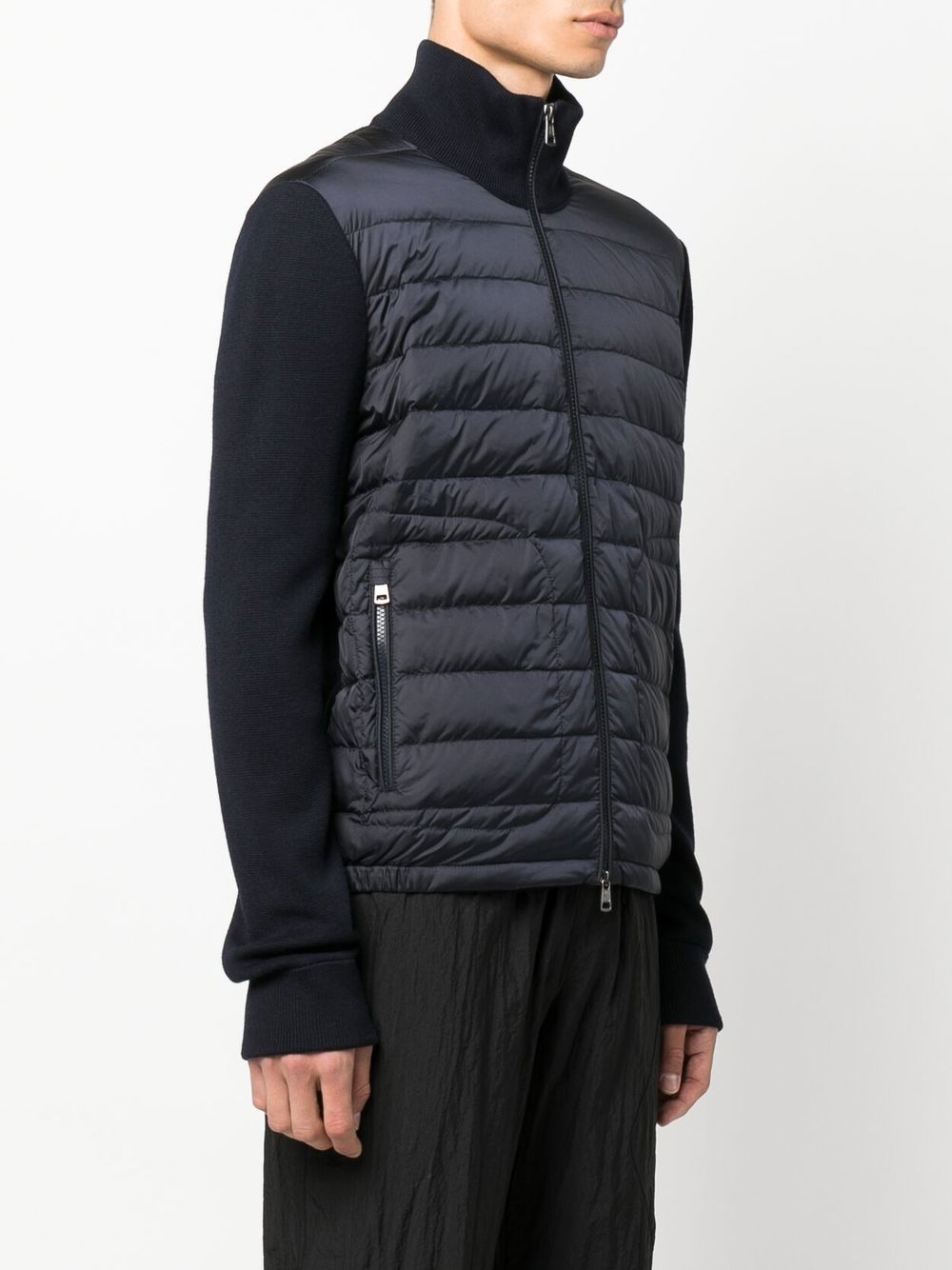 Cardigan imbottito con zip in blu 