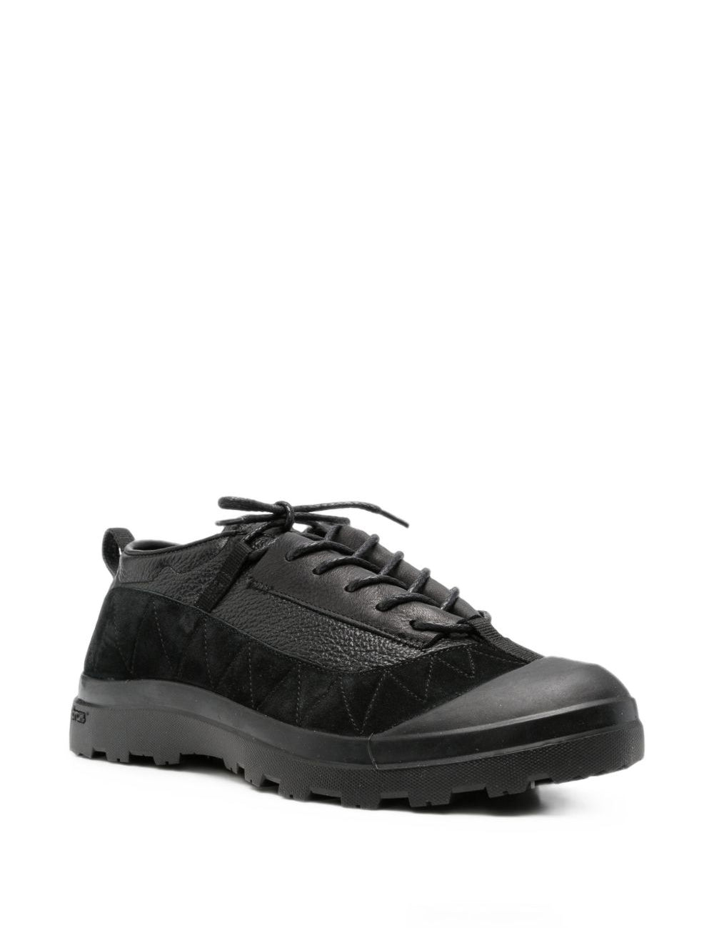 Sneakers con design a pannelli kalt in nero 