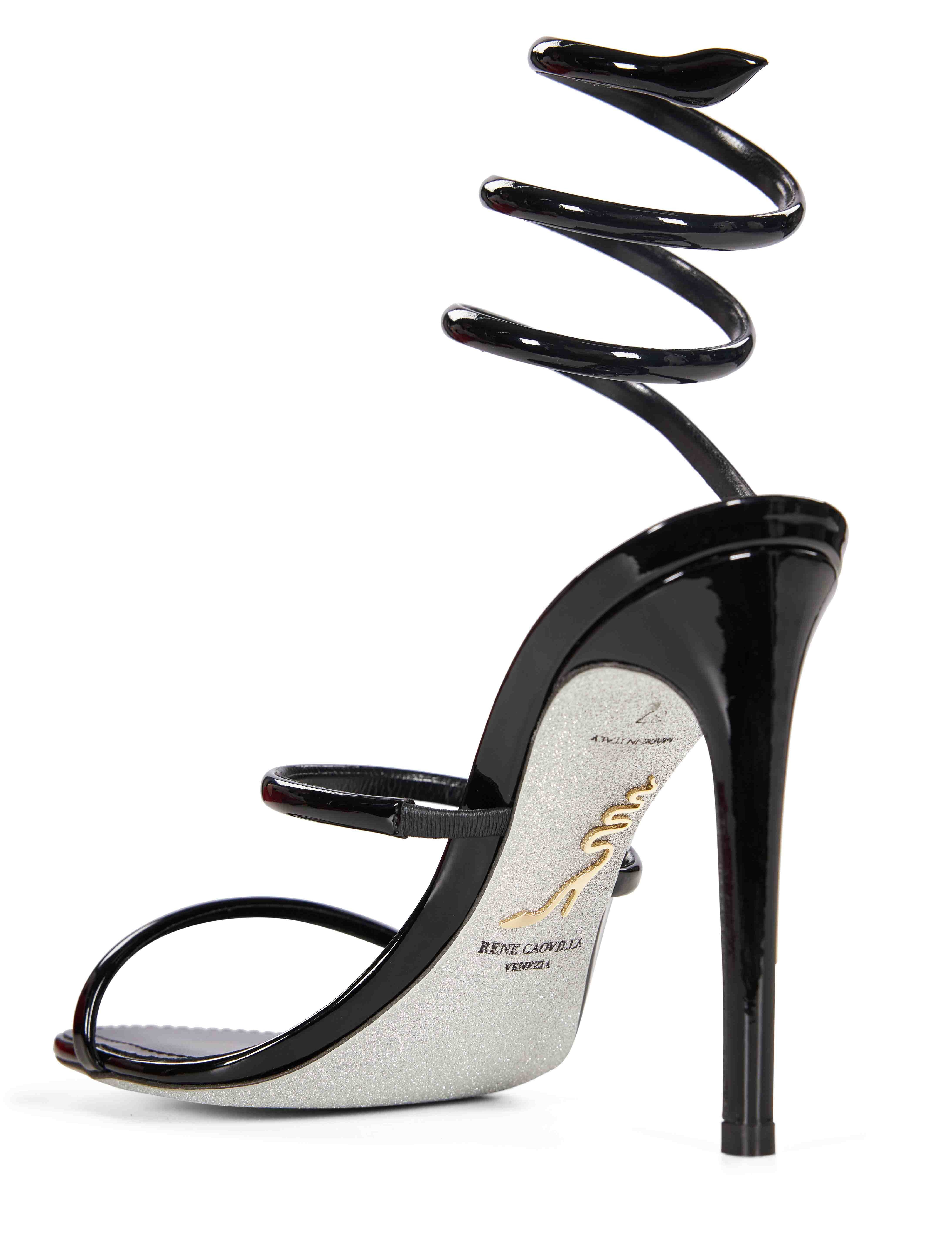 Sandalo Cleo in vernice in nero 