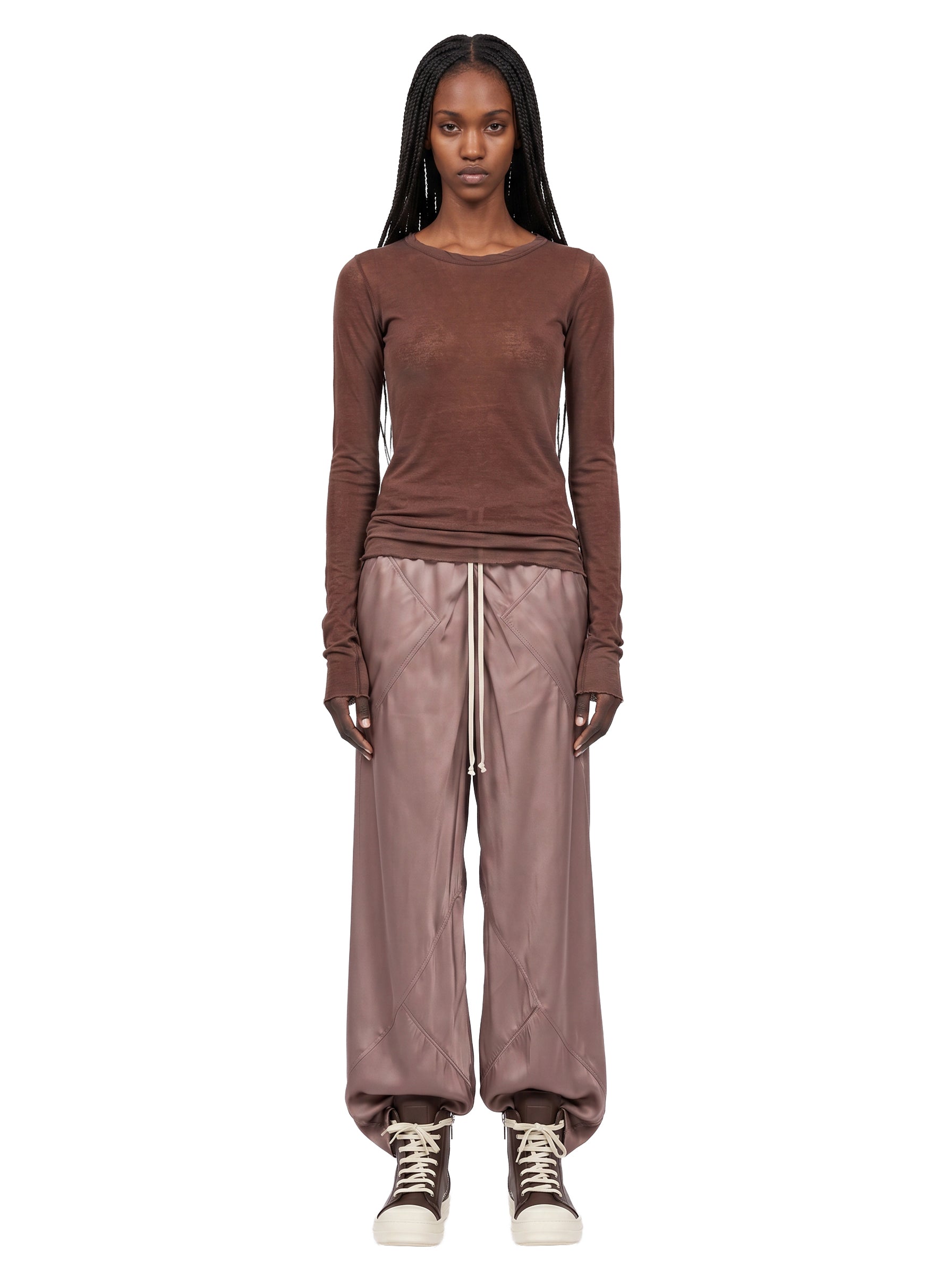 T-shirt a manica lunga in marrone 