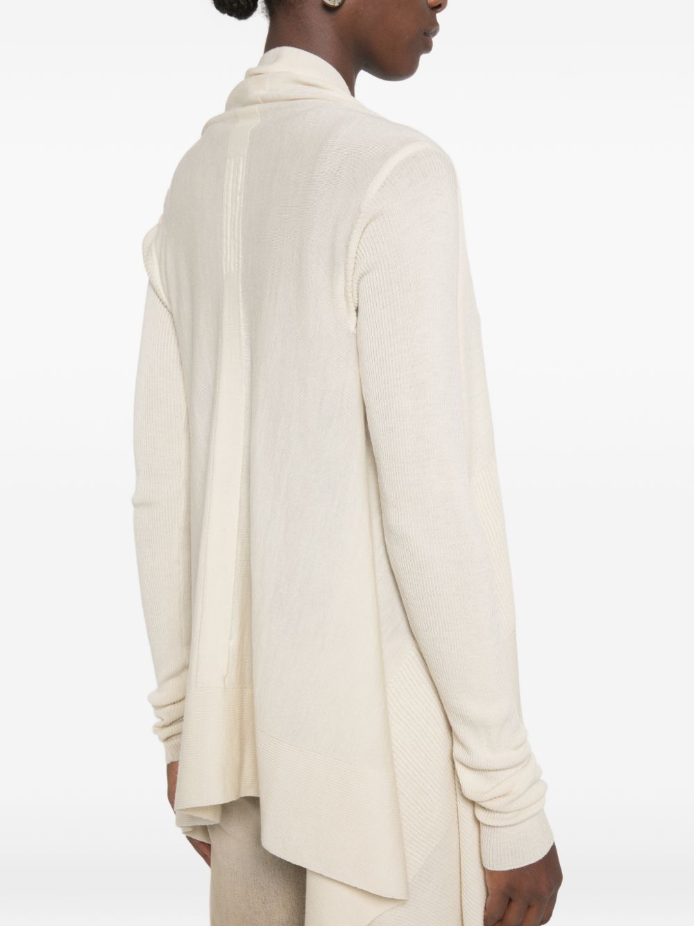Cardigan con orlo asimmetrico in beige 