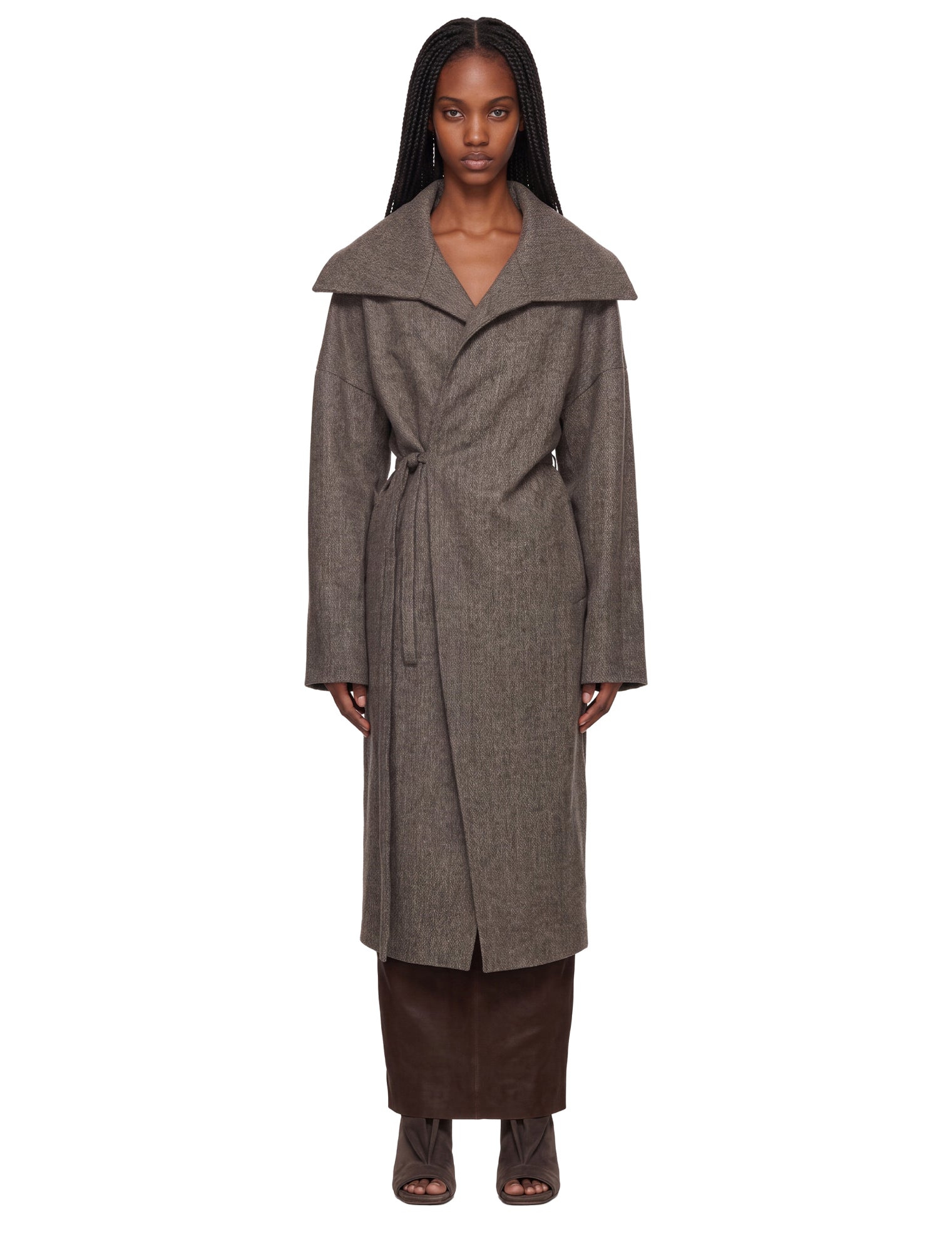 Cappotto con cintura in grigio 