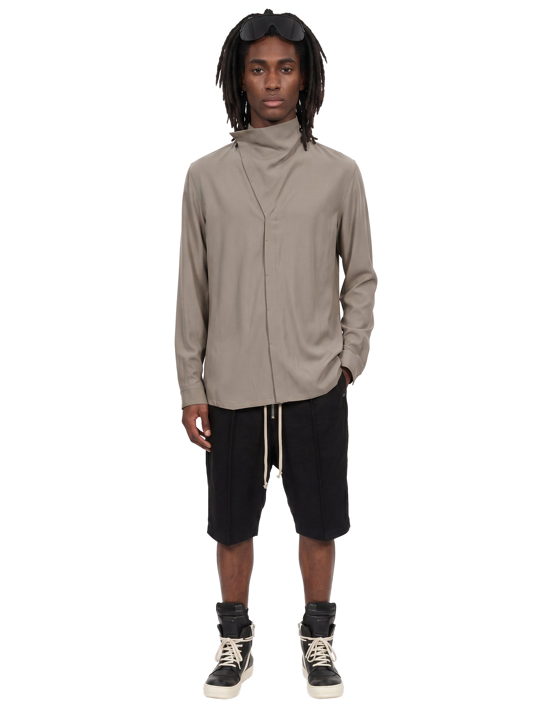 Camicia a collo alto island in verde 