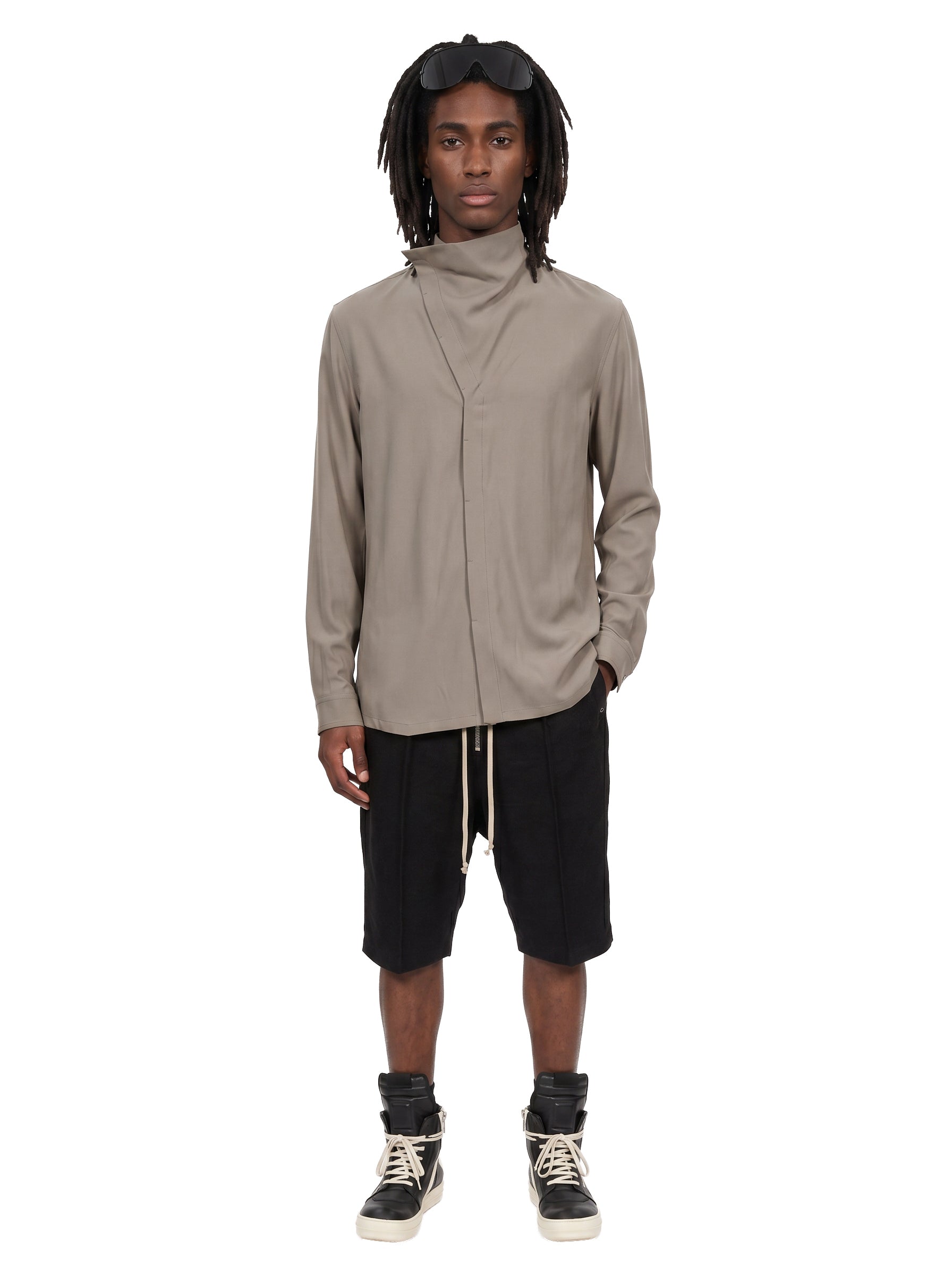 Camicia a collo alto island in verde 
