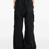 Pantaloni cargo Belas a gamba larga in nero 