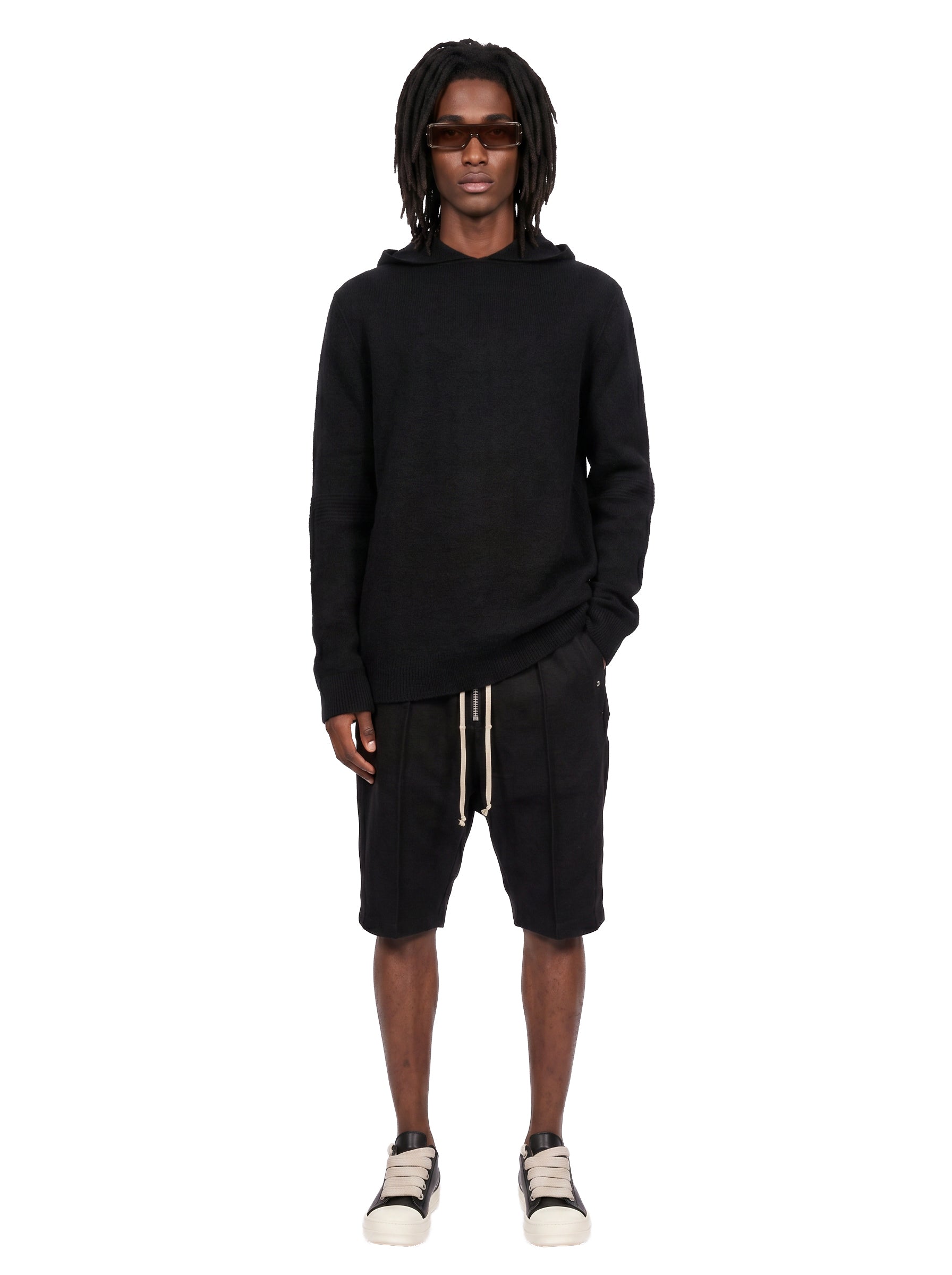 Maglione con cappuccio in cashmere in nero 
