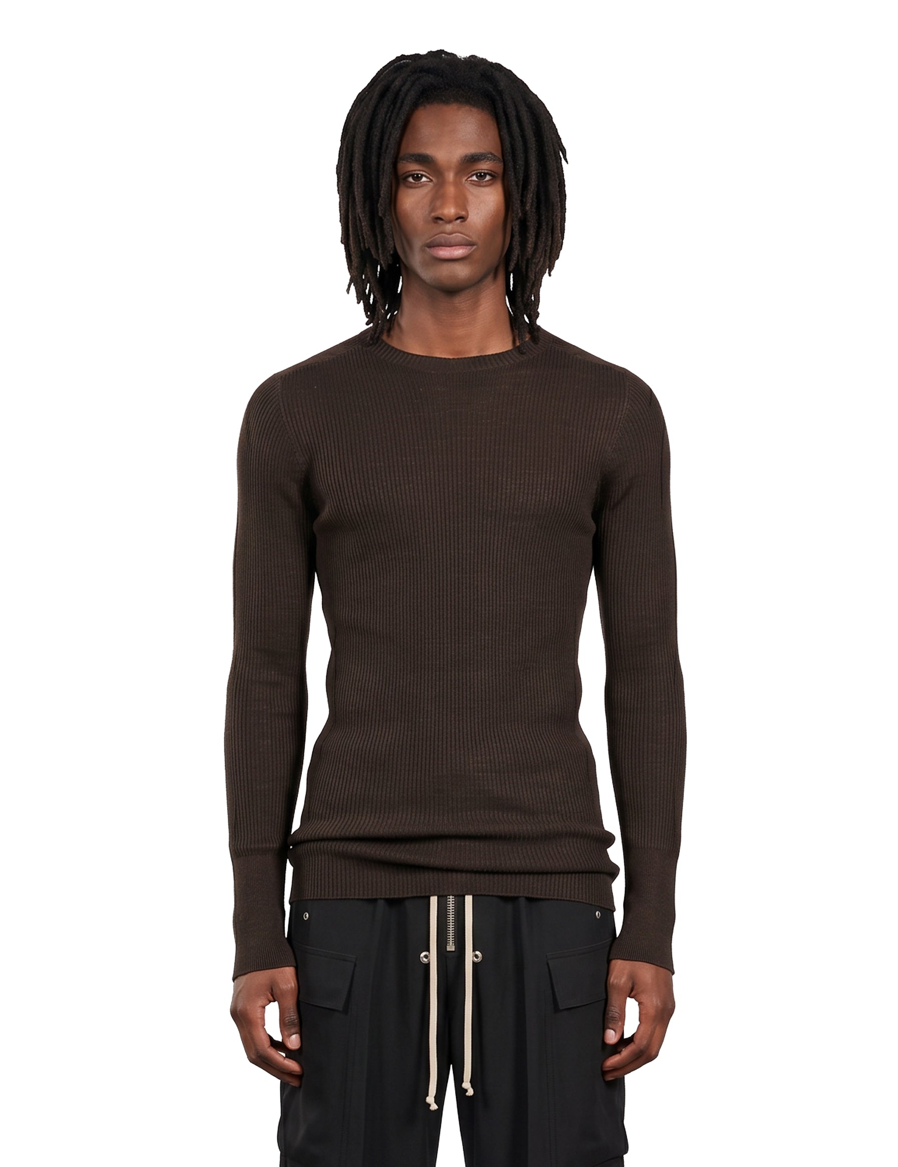 Maglione a coste in lana vergine in marrone 