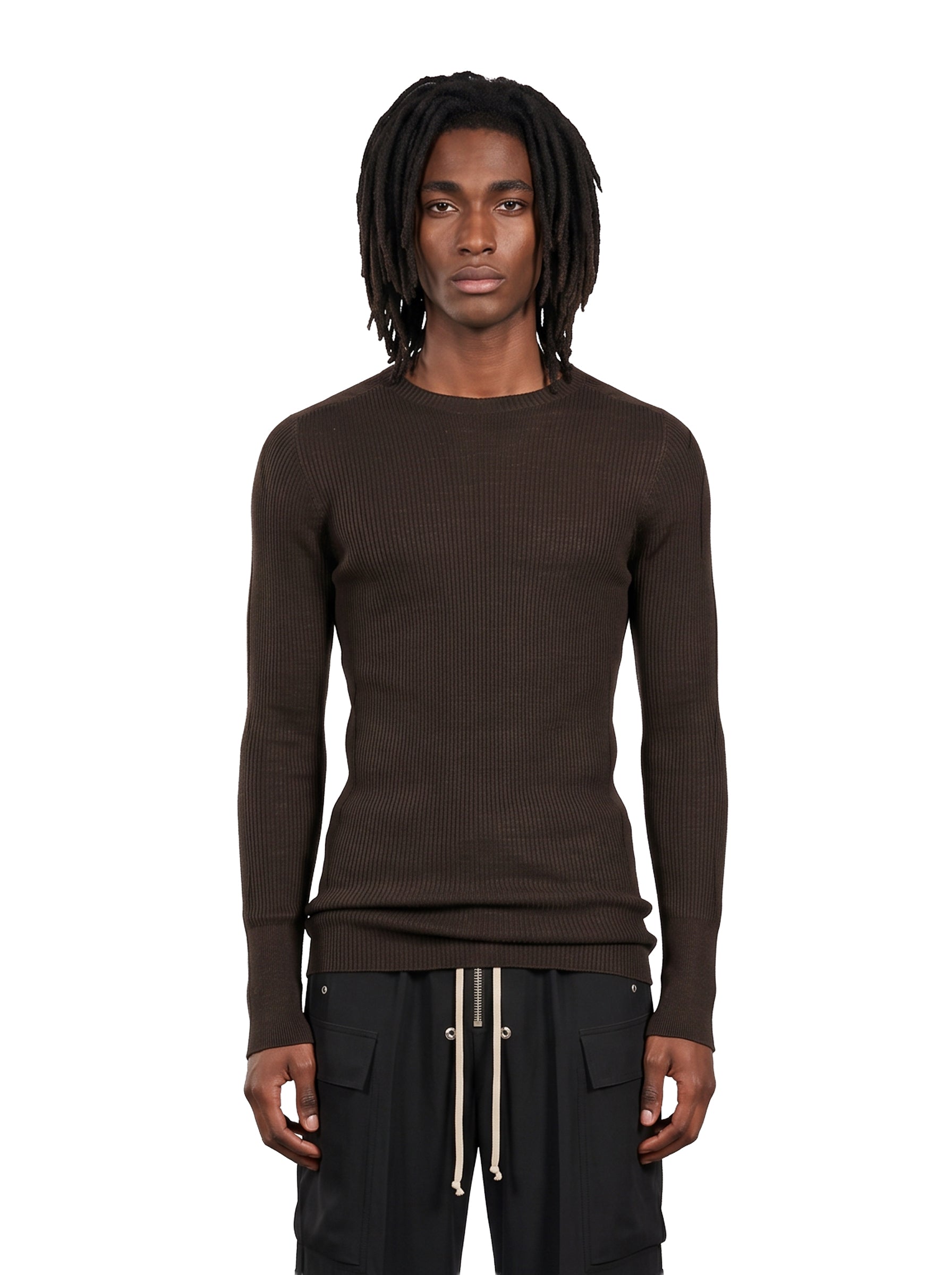 Maglione a coste in lana vergine in marrone 