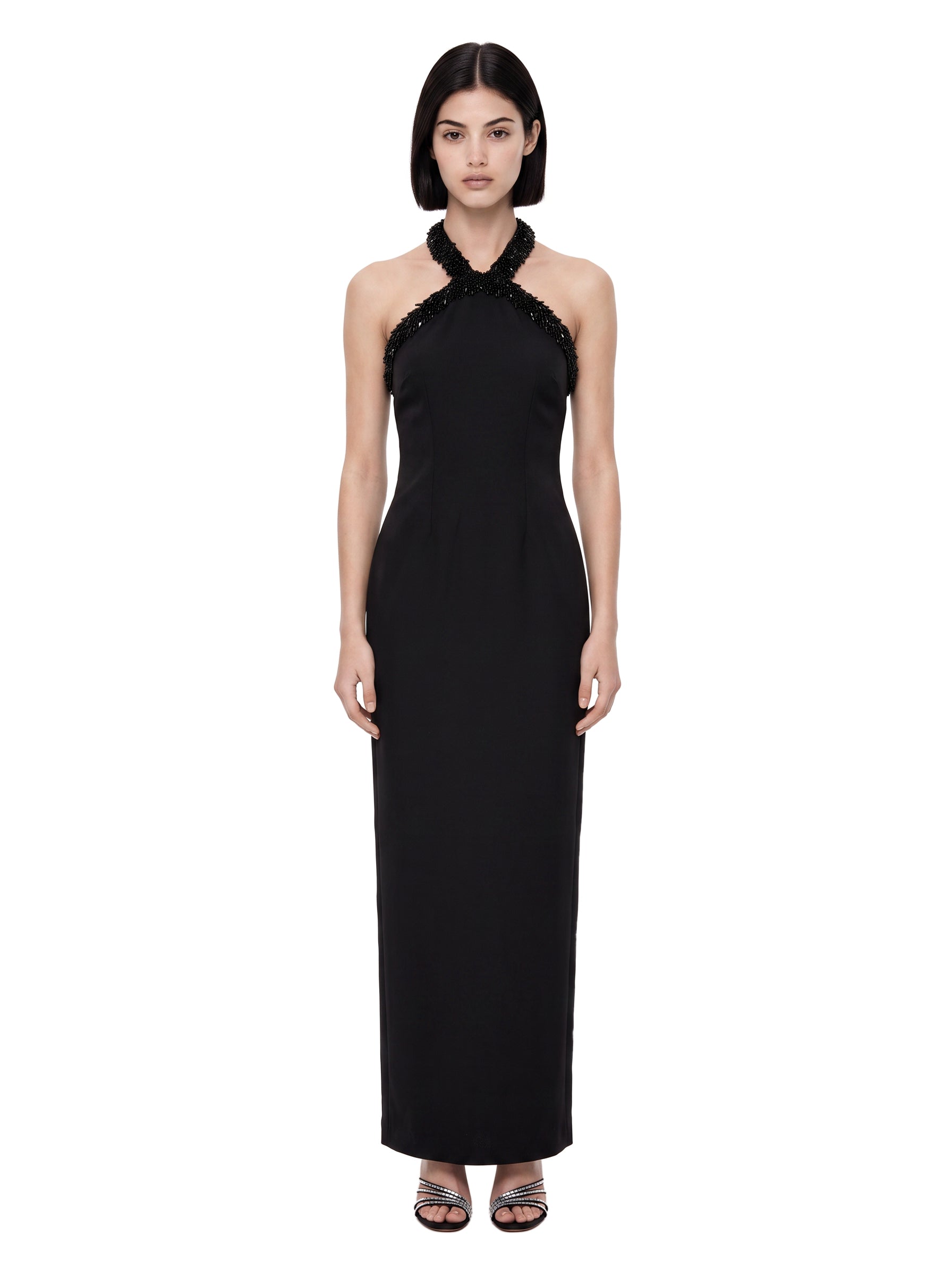 Abito lungo collo halter nero 