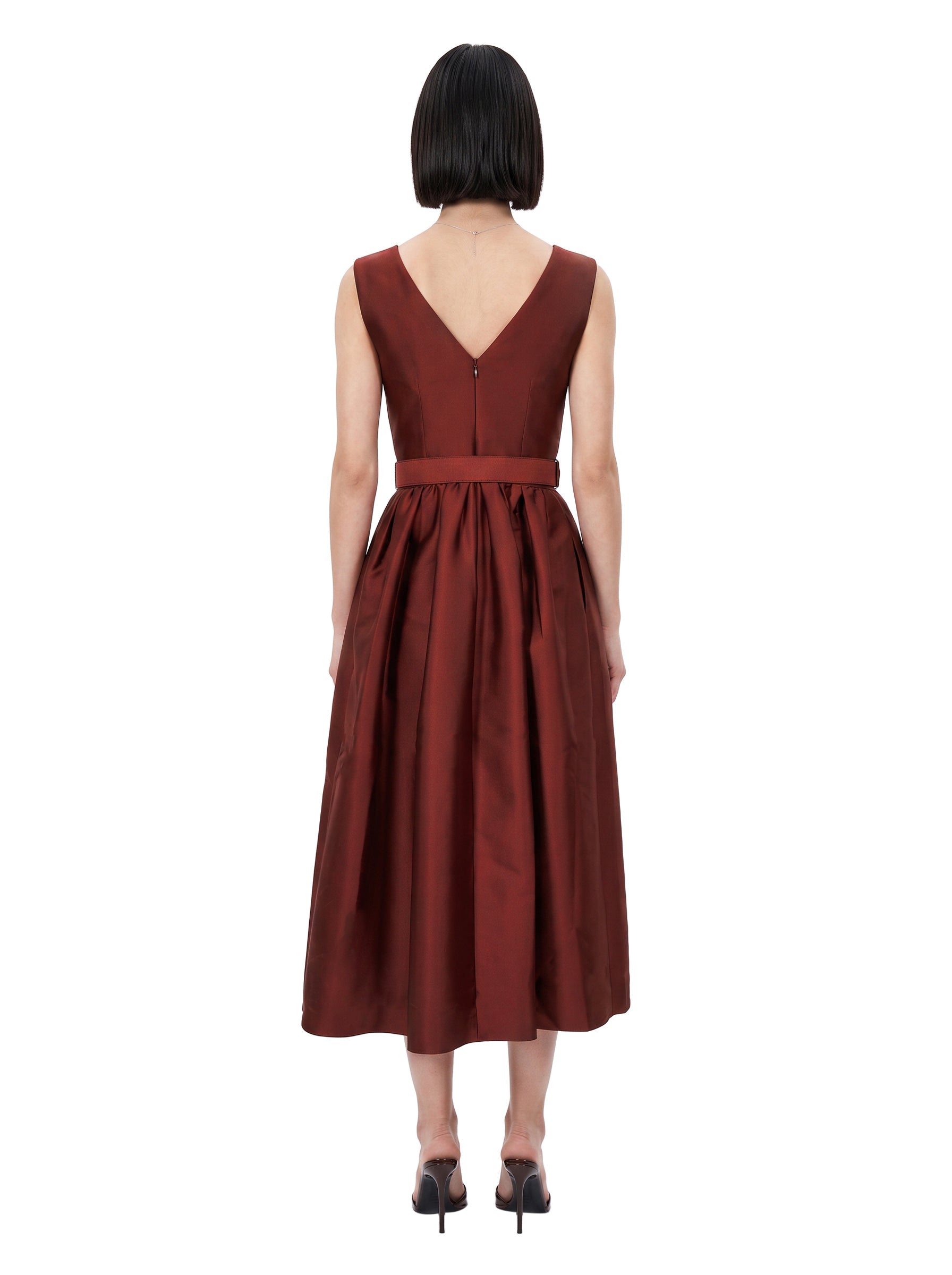 Abito midi con cintura marrone 