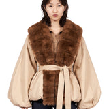 Giacca con collo eco pelliccia in beige 
